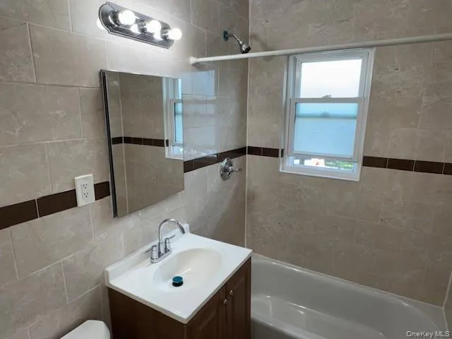 25-56 72 Street, New York, NY, 2 Bedrooms Bedrooms, 5 Rooms Rooms,1 BathroomBathrooms,Residential Lease,For Rent,72,0,987060 25-56 72 Street, New York, NY, 2 Bedrooms Bedrooms, 5 Rooms Rooms,1 BathroomBathrooms,Residential Lease,For Rent,72,0,987060