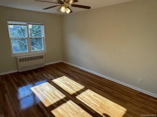 25-56 72 Street, New York, NY, 2 Bedrooms Bedrooms, 5 Rooms Rooms,1 BathroomBathrooms,Residential Lease,For Rent,72,0,987060 25-56 72 Street, New York, NY, 2 Bedrooms Bedrooms, 5 Rooms Rooms,1 BathroomBathrooms,Residential Lease,For Rent,72,0,987060