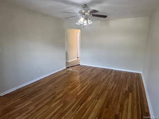 25-56 72 Street, New York, NY, 2 Bedrooms Bedrooms, 5 Rooms Rooms,1 BathroomBathrooms,Residential Lease,For Rent,72,0,987060 25-56 72 Street, New York, NY, 2 Bedrooms Bedrooms, 5 Rooms Rooms,1 BathroomBathrooms,Residential Lease,For Rent,72,0,987060