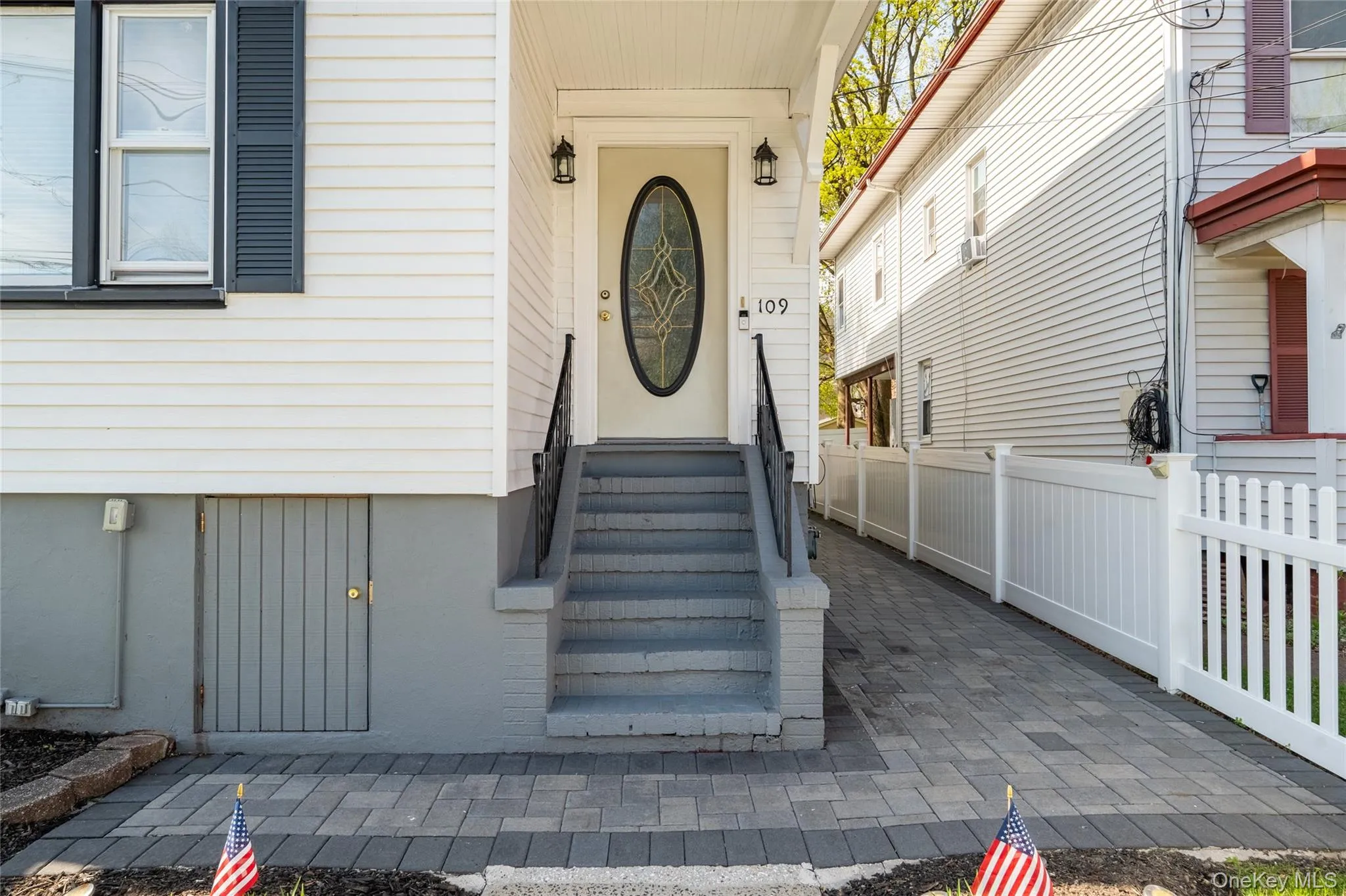 109 Broadway, Haverstraw, NY, 3 Bedrooms Bedrooms, 8 Rooms Rooms,1 BathroomBathrooms,Residential Lease,For Rent,Broadway,0,987066 109 Broadway, Haverstraw, NY, 3 Bedrooms Bedrooms, 8 Rooms Rooms,1 BathroomBathrooms,Residential Lease,For Rent,Broadway,0,987066