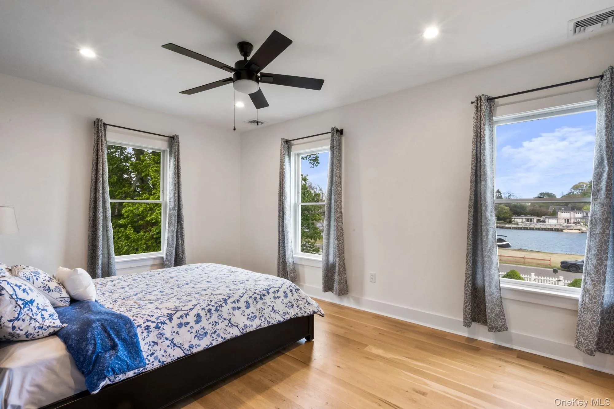 96 Lake Avenue, Brookhaven, NY, 3 Bedrooms Bedrooms, 14 Rooms Rooms,3 BathroomsBathrooms,Residential Lease,For Rent,Lake,0,987078 96 Lake Avenue, Brookhaven, NY, 3 Bedrooms Bedrooms, 14 Rooms Rooms,3 BathroomsBathrooms,Residential Lease,For Rent,Lake,0,987078
