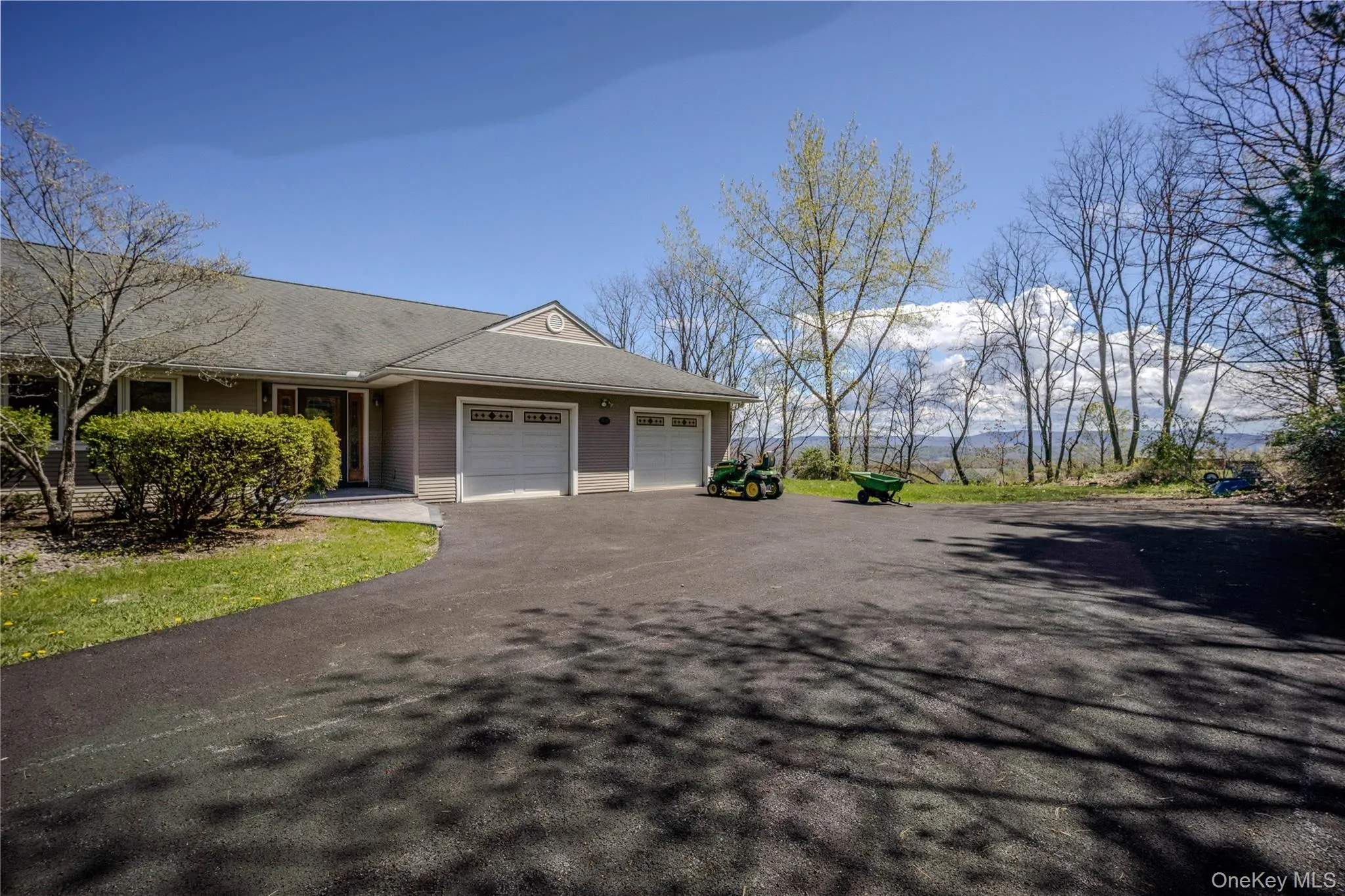 19-21 Lamela Drive, Marlboro, NY, 2 Bedrooms Bedrooms, 5 Rooms Rooms,2 BathroomsBathrooms,Residential Lease,For Rent,Lamela,0,987082 19-21 Lamela Drive, Marlboro, NY, 2 Bedrooms Bedrooms, 5 Rooms Rooms,2 BathroomsBathrooms,Residential Lease,For Rent,Lamela,0,987082
