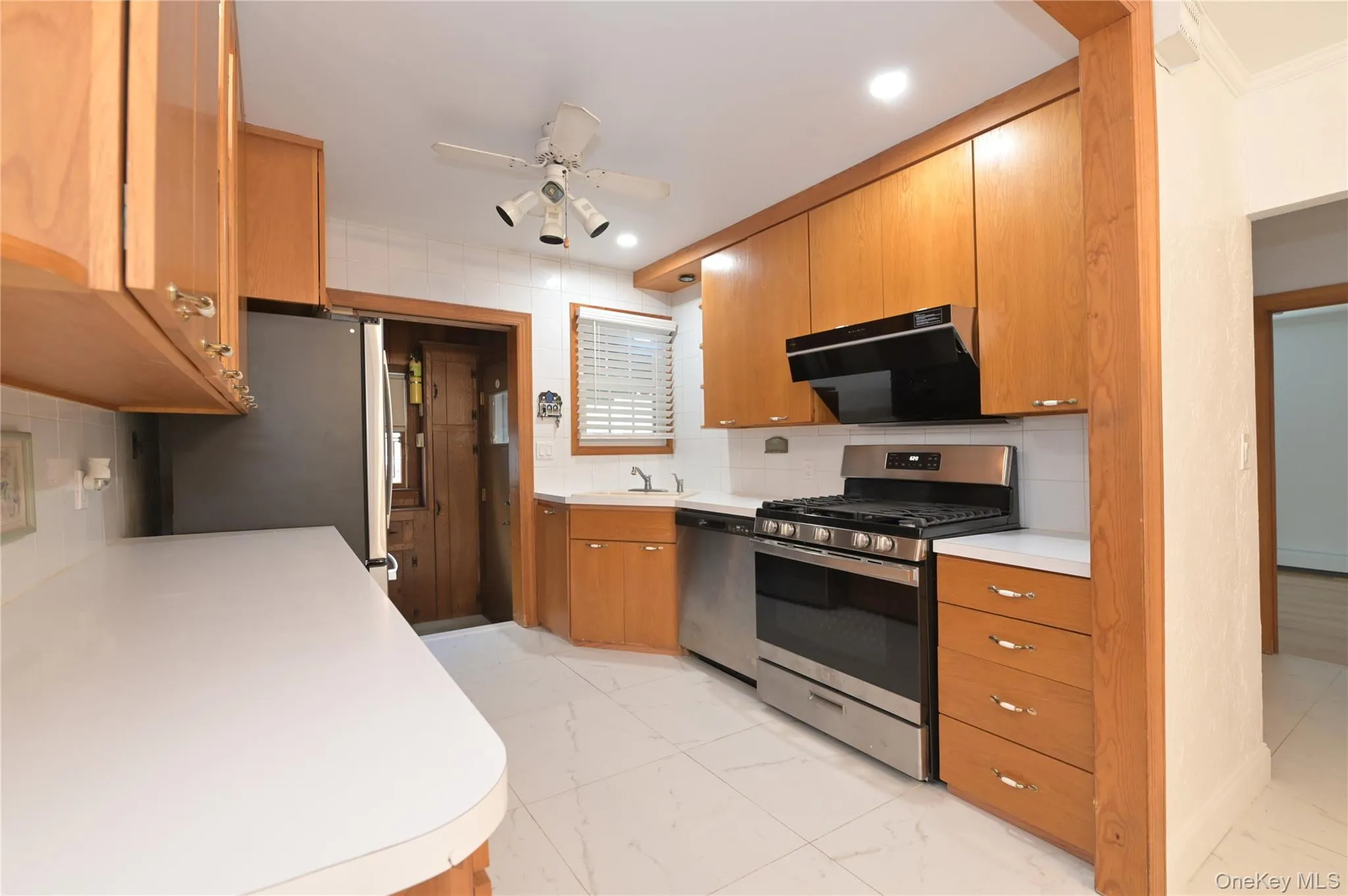 24948 Rushmore Terrace, New York, NY, 3 Bedrooms Bedrooms, 7 Rooms Rooms,2 BathroomsBathrooms,Residential Lease,For Rent,Rushmore,0,987087 24948 Rushmore Terrace, New York, NY, 3 Bedrooms Bedrooms, 7 Rooms Rooms,2 BathroomsBathrooms,Residential Lease,For Rent,Rushmore,0,987087