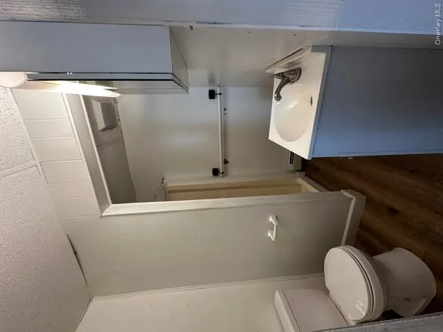 6 Sullivan Avenue, Port Jervis, NY, 1 Bedroom Bedrooms, 2 Rooms Rooms,1 BathroomBathrooms,Residential Lease,For Rent,Sullivan,0,987088 6 Sullivan Avenue, Port Jervis, NY, 1 Bedroom Bedrooms, 2 Rooms Rooms,1 BathroomBathrooms,Residential Lease,For Rent,Sullivan,0,987088