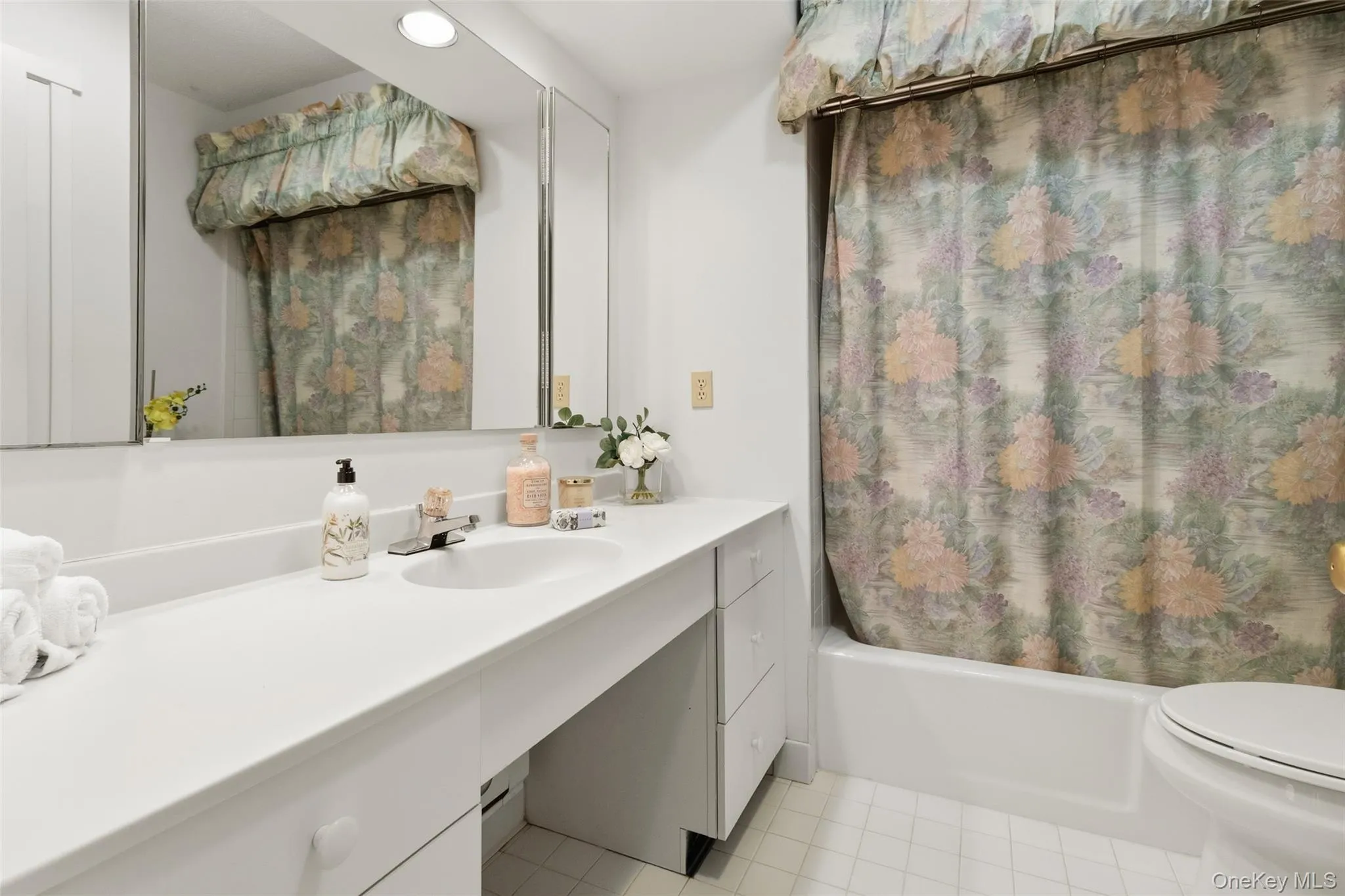 567 Heritage Hills, Somers, NY, 1 Bedroom Bedrooms, 3 Rooms Rooms,1 BathroomBathrooms,Residential,For Rent,Heritage,0,987091 567 Heritage Hills, Somers, NY, 1 Bedroom Bedrooms, 3 Rooms Rooms,1 BathroomBathrooms,Residential,For Rent,Heritage,0,987091