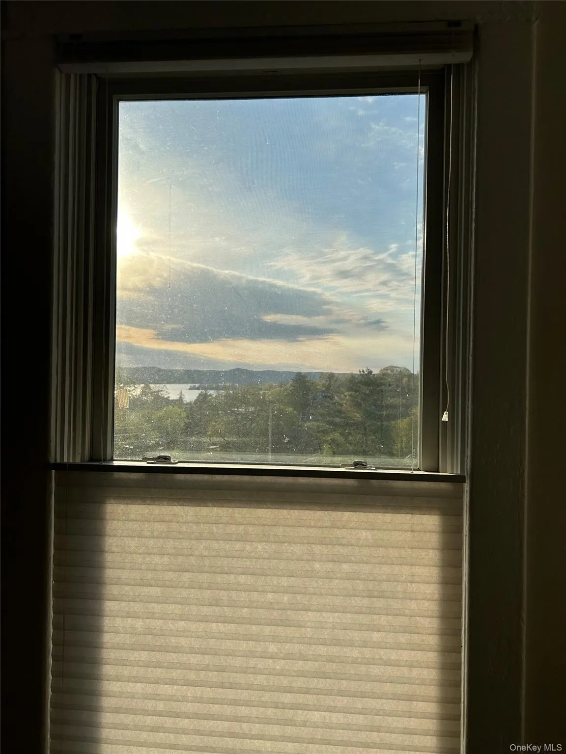 Sunsets and riverviews Sunsets and riverviews