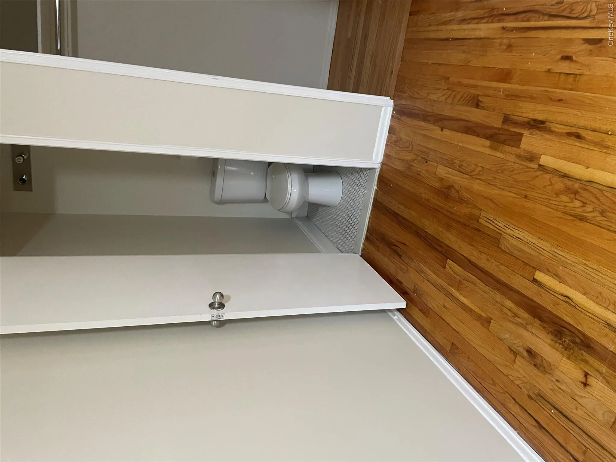 1226 Bergen Avenue, New York, NY, 3 Bedrooms Bedrooms, 6 Rooms Rooms,1 BathroomBathrooms,Residential Lease,For Rent,Bergen,0,987112 1226 Bergen Avenue, New York, NY, 3 Bedrooms Bedrooms, 6 Rooms Rooms,1 BathroomBathrooms,Residential Lease,For Rent,Bergen,0,987112