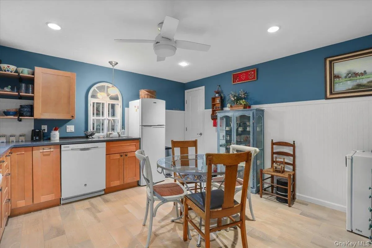 Lower Level Summer Kitchen Lower Level Summer Kitchen