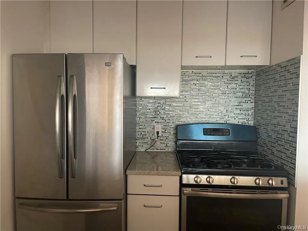 4 Martine Avenue, White Plains, NY, 1 Bedroom Bedrooms, 2 Rooms Rooms,1 BathroomBathrooms,Residential Lease,For Rent,Martine,0,987128 4 Martine Avenue, White Plains, NY, 1 Bedroom Bedrooms, 2 Rooms Rooms,1 BathroomBathrooms,Residential Lease,For Rent,Martine,0,987128