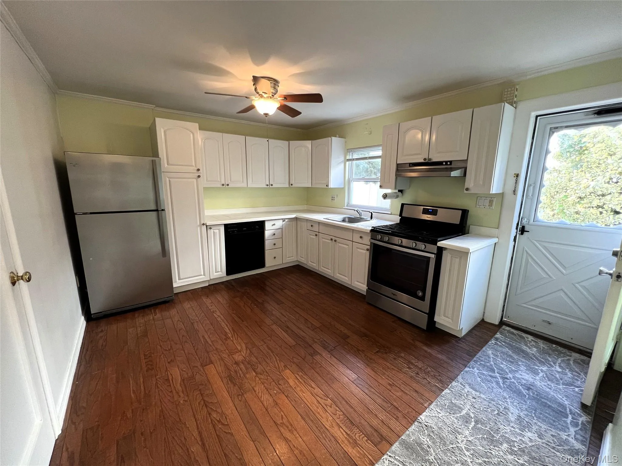 520 Chester Street, Long Beach, NY, 1 Bedroom Bedrooms, 3 Rooms Rooms,1 BathroomBathrooms,Residential Lease,For Rent,Chester,0,987142 520 Chester Street, Long Beach, NY, 1 Bedroom Bedrooms, 3 Rooms Rooms,1 BathroomBathrooms,Residential Lease,For Rent,Chester,0,987142