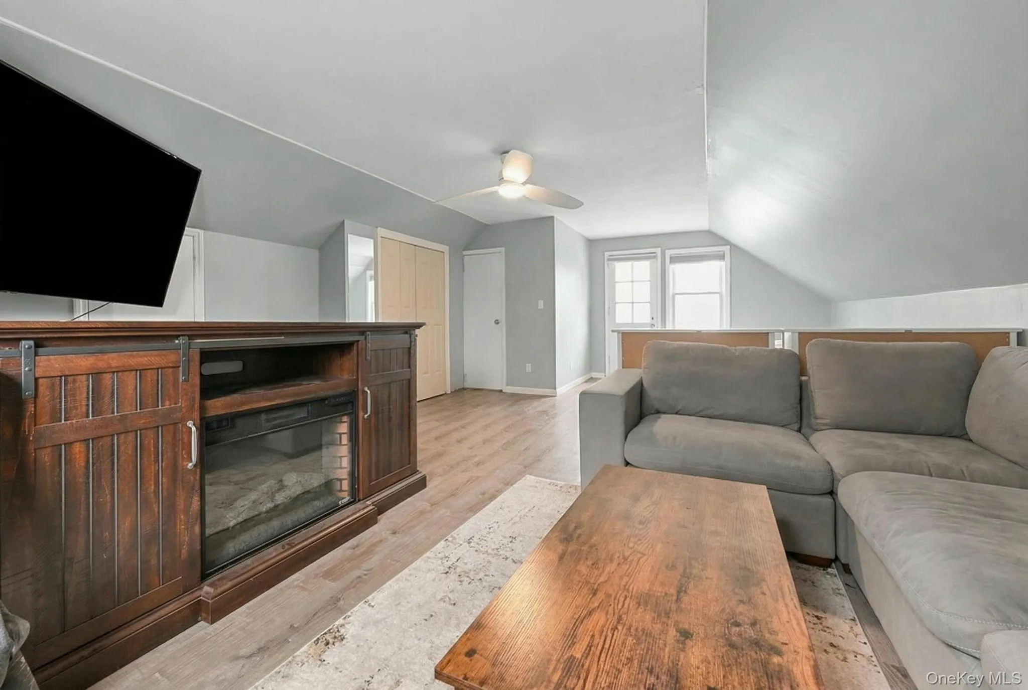 6 Willow Road, North Hempstead, NY, 3 Bedrooms Bedrooms, 8 Rooms Rooms,2 BathroomsBathrooms,Residential,For Rent,Willow,0,KEY987144 6 Willow Road, North Hempstead, NY, 3 Bedrooms Bedrooms, 8 Rooms Rooms,2 BathroomsBathrooms,Residential,For Rent,Willow,0,KEY987144