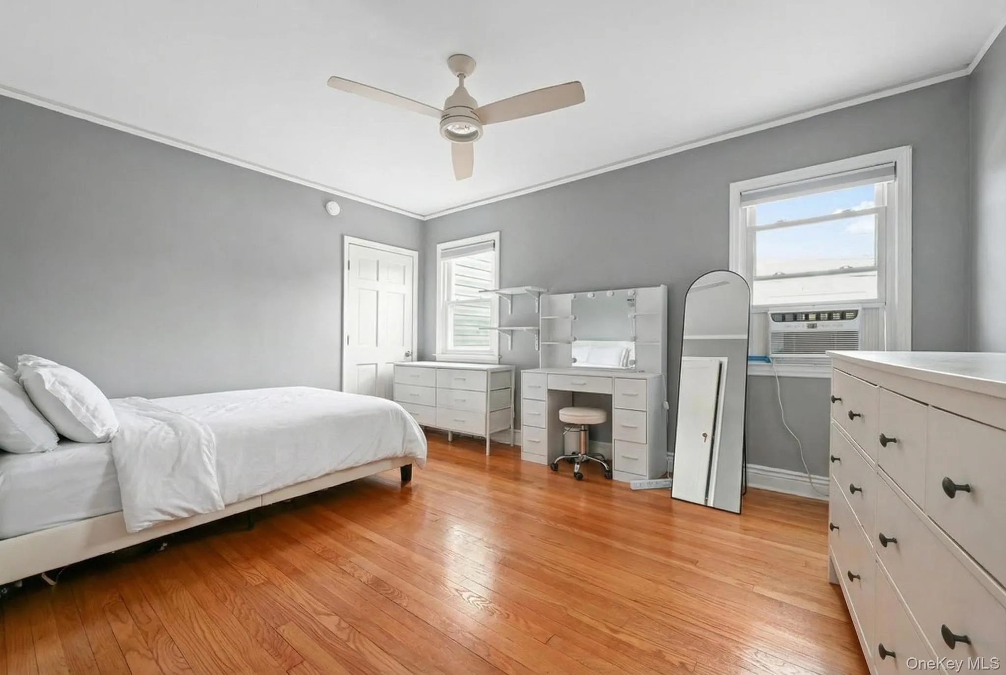 6 Willow Road, North Hempstead, NY, 3 Bedrooms Bedrooms, 8 Rooms Rooms,2 BathroomsBathrooms,Residential,For Rent,Willow,0,KEY987144 6 Willow Road, North Hempstead, NY, 3 Bedrooms Bedrooms, 8 Rooms Rooms,2 BathroomsBathrooms,Residential,For Rent,Willow,0,KEY987144