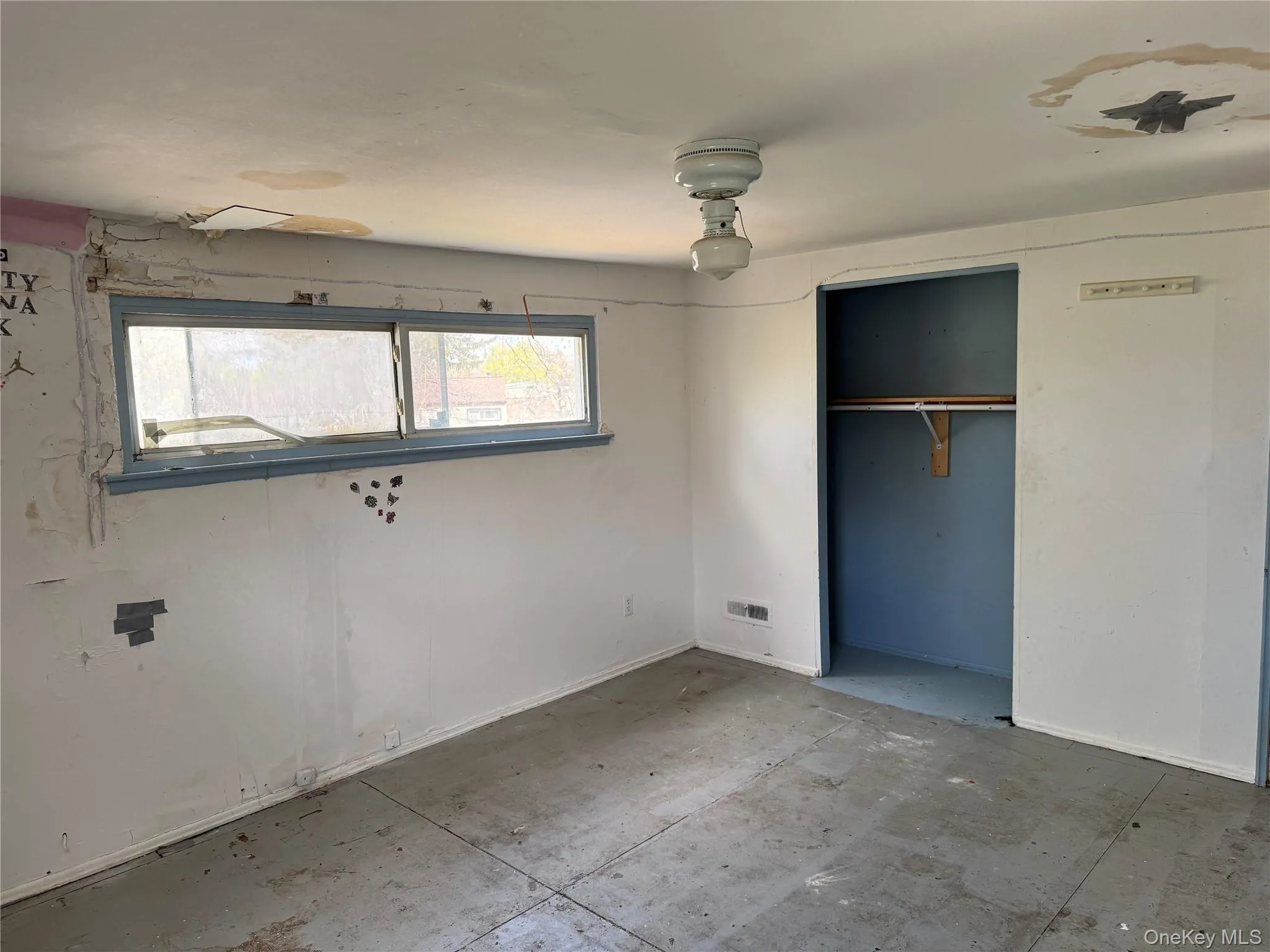 41 Princeton Street, Islip, NY, 4 Bedrooms Bedrooms, 7 Rooms Rooms,2 BathroomsBathrooms,Residential Sale,For Rent,Princeton,0,987155 41 Princeton Street, Islip, NY, 4 Bedrooms Bedrooms, 7 Rooms Rooms,2 BathroomsBathrooms,Residential Sale,For Rent,Princeton,0,987155