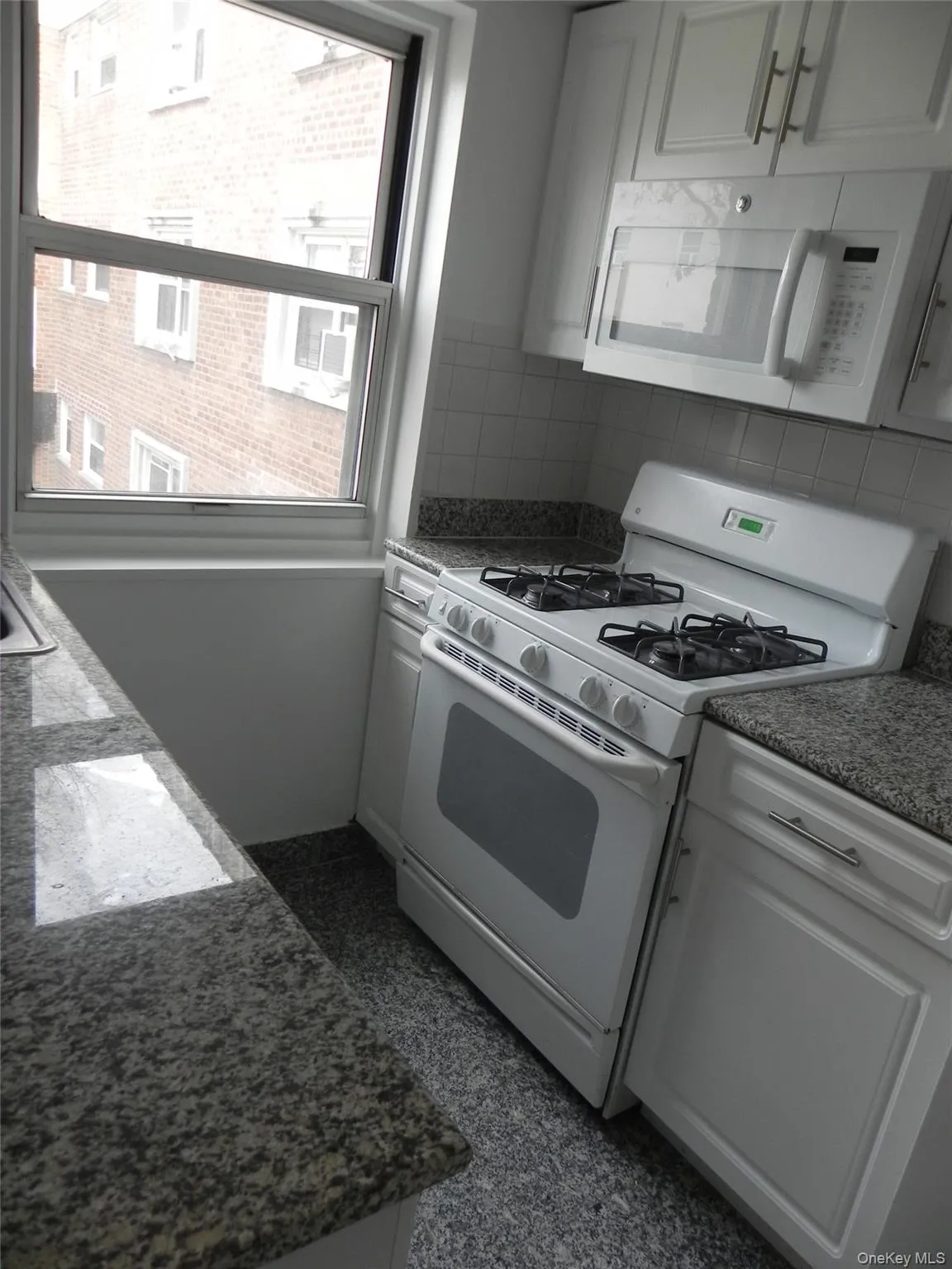 11 Schenck Avenue, North Hempstead, NY, 1 Bedroom Bedrooms, 3 Rooms Rooms,1 BathroomBathrooms,Residential Lease,For Rent,Schenck,0,987157 11 Schenck Avenue, North Hempstead, NY, 1 Bedroom Bedrooms, 3 Rooms Rooms,1 BathroomBathrooms,Residential Lease,For Rent,Schenck,0,987157