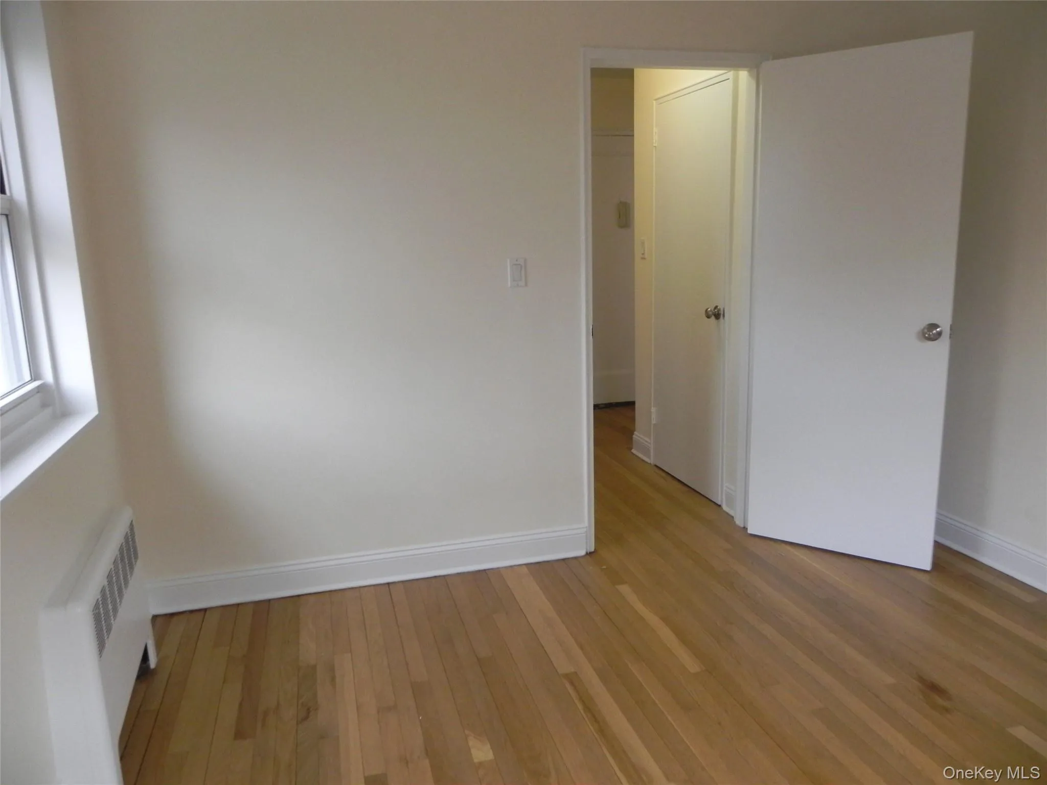 11 Schenck Avenue, North Hempstead, NY, 1 Bedroom Bedrooms, 3 Rooms Rooms,1 BathroomBathrooms,Residential Lease,For Rent,Schenck,0,987157 11 Schenck Avenue, North Hempstead, NY, 1 Bedroom Bedrooms, 3 Rooms Rooms,1 BathroomBathrooms,Residential Lease,For Rent,Schenck,0,987157