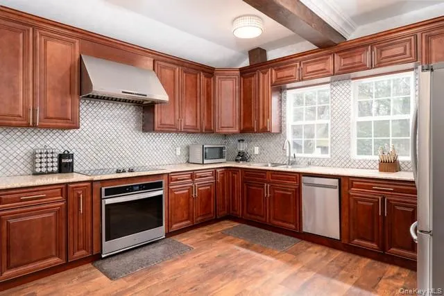 9 Tower Hill Road, Brookhaven, NY, 6 Bedrooms Bedrooms, 15 Rooms Rooms,6 BathroomsBathrooms,Residential Sale,For Rent,Tower Hill,0,987191 9 Tower Hill Road, Brookhaven, NY, 6 Bedrooms Bedrooms, 15 Rooms Rooms,6 BathroomsBathrooms,Residential Sale,For Rent,Tower Hill,0,987191
