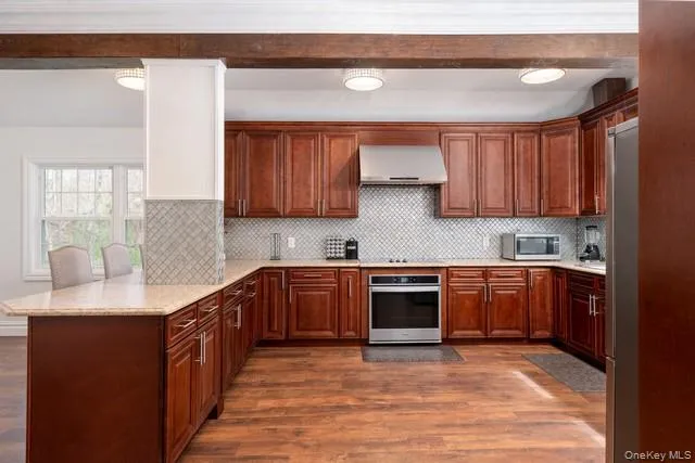 9 Tower Hill Road, Brookhaven, NY, 6 Bedrooms Bedrooms, 15 Rooms Rooms,6 BathroomsBathrooms,Residential Sale,For Rent,Tower Hill,0,987191 9 Tower Hill Road, Brookhaven, NY, 6 Bedrooms Bedrooms, 15 Rooms Rooms,6 BathroomsBathrooms,Residential Sale,For Rent,Tower Hill,0,987191