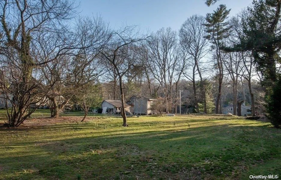 9 Tower Hill Road, Brookhaven, NY, 6 Bedrooms Bedrooms, 15 Rooms Rooms,6 BathroomsBathrooms,Residential Sale,For Rent,Tower Hill,0,987191 9 Tower Hill Road, Brookhaven, NY, 6 Bedrooms Bedrooms, 15 Rooms Rooms,6 BathroomsBathrooms,Residential Sale,For Rent,Tower Hill,0,987191