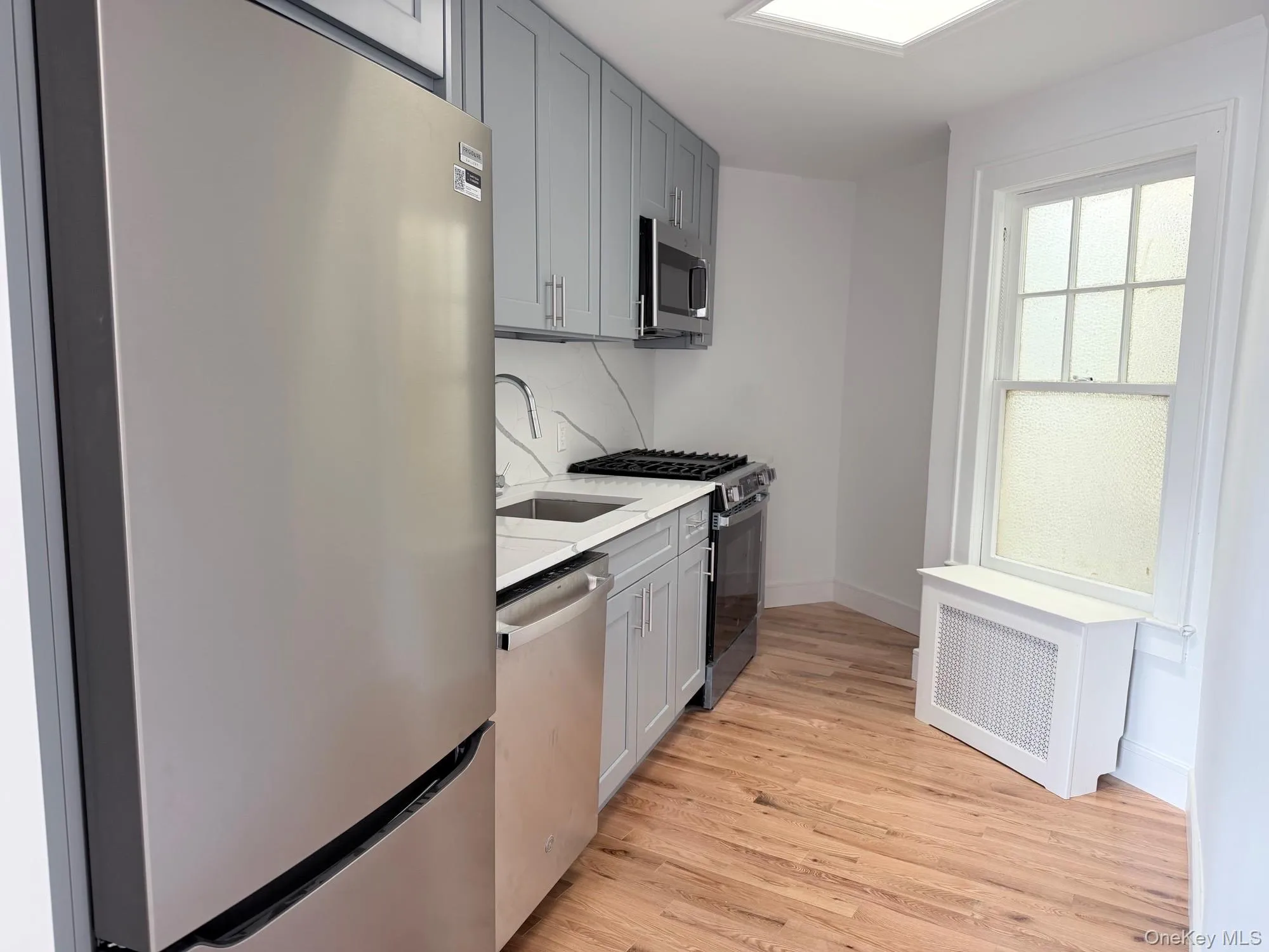 3 Hillside Avenue, North Hempstead, NY, 1 Bedroom Bedrooms, 4 Rooms Rooms,1 BathroomBathrooms,Residential Lease,For Rent,Hillside,0,987205 3 Hillside Avenue, North Hempstead, NY, 1 Bedroom Bedrooms, 4 Rooms Rooms,1 BathroomBathrooms,Residential Lease,For Rent,Hillside,0,987205