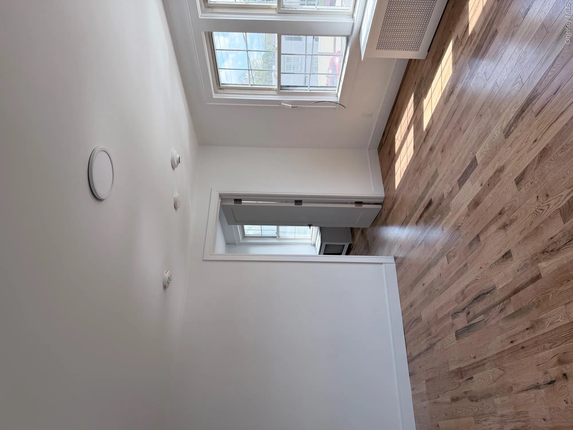 3 Hillside Avenue, North Hempstead, NY, 1 Bedroom Bedrooms, 4 Rooms Rooms,1 BathroomBathrooms,Residential Lease,For Rent,Hillside,0,987205 3 Hillside Avenue, North Hempstead, NY, 1 Bedroom Bedrooms, 4 Rooms Rooms,1 BathroomBathrooms,Residential Lease,For Rent,Hillside,0,987205