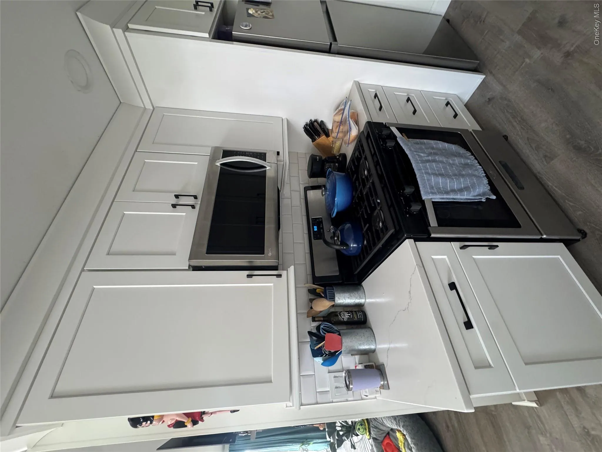 17 The Knolls, Warwick (town), NY, 2 Bedrooms Bedrooms, 6 Rooms Rooms,2 BathroomsBathrooms,Residential Lease,For Rent,The,0,987208 17 The Knolls, Warwick (town), NY, 2 Bedrooms Bedrooms, 6 Rooms Rooms,2 BathroomsBathrooms,Residential Lease,For Rent,The,0,987208