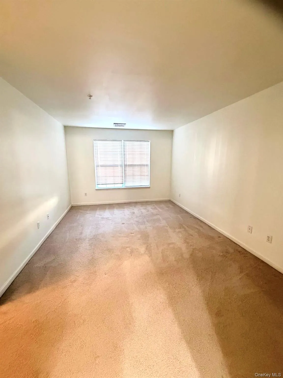 139 Ruth Court, Middletown, NY, 2 Bedrooms Bedrooms, 6 Rooms Rooms,2 BathroomsBathrooms,Residential Lease,For Rent,Ruth,0,987209 139 Ruth Court, Middletown, NY, 2 Bedrooms Bedrooms, 6 Rooms Rooms,2 BathroomsBathrooms,Residential Lease,For Rent,Ruth,0,987209