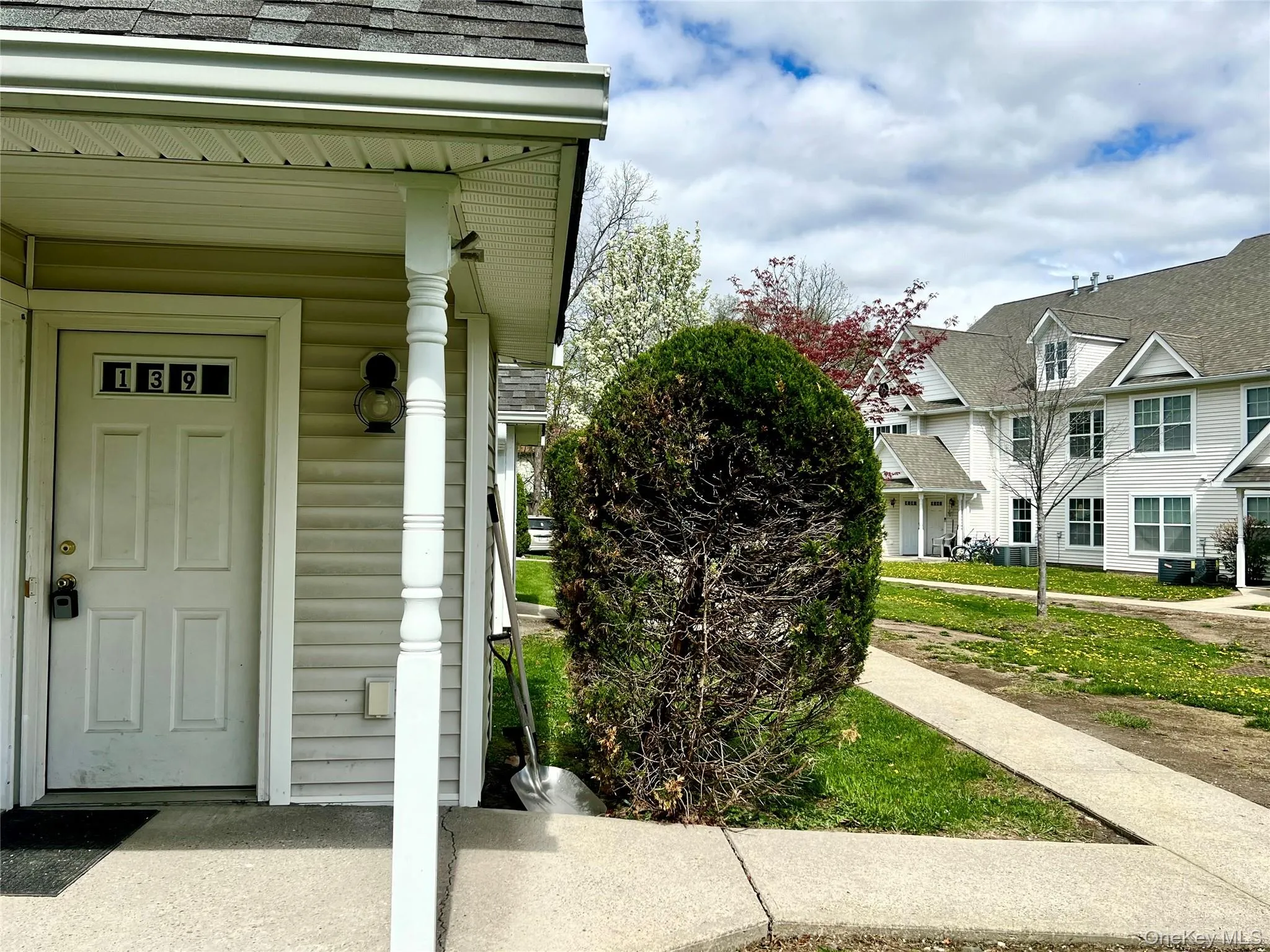 139 Ruth Court, Middletown, NY, 2 Bedrooms Bedrooms, 6 Rooms Rooms,2 BathroomsBathrooms,Residential Lease,For Rent,Ruth,0,987209 139 Ruth Court, Middletown, NY, 2 Bedrooms Bedrooms, 6 Rooms Rooms,2 BathroomsBathrooms,Residential Lease,For Rent,Ruth,0,987209