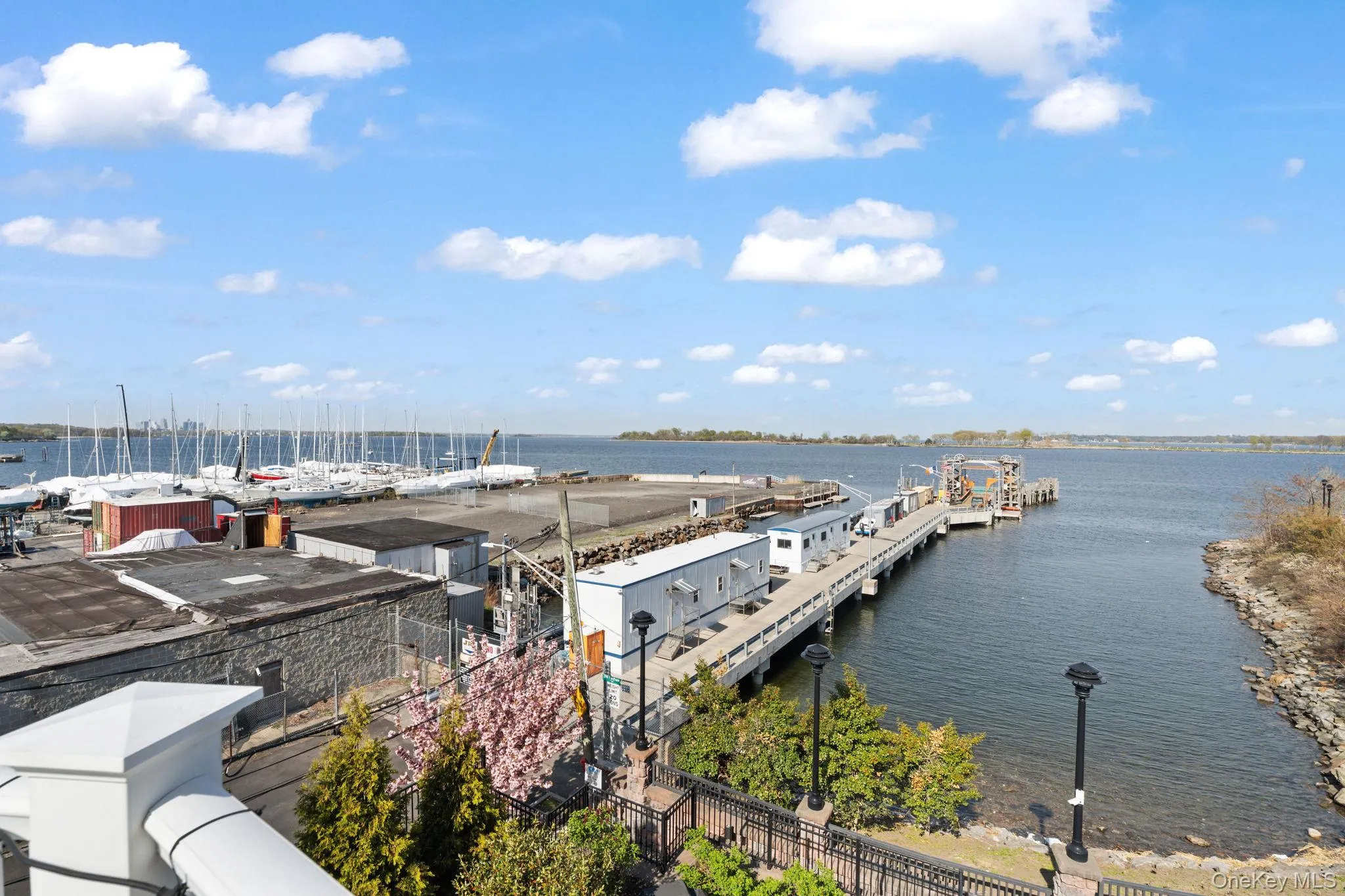 19 Island Point, New York, NY, 3 Bedrooms Bedrooms, 7 Rooms Rooms,3 BathroomsBathrooms,Residential Sale,For Rent,Island,0,987217 19 Island Point, New York, NY, 3 Bedrooms Bedrooms, 7 Rooms Rooms,3 BathroomsBathrooms,Residential Sale,For Rent,Island,0,987217