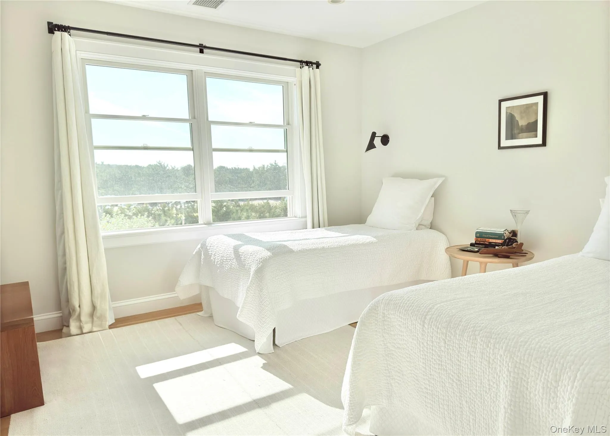 162 Dune Road, Southampton, NY, 5 Bedrooms Bedrooms, 10 Rooms Rooms,4 BathroomsBathrooms,Residential,For Rent,Dune,0,987218 162 Dune Road, Southampton, NY, 5 Bedrooms Bedrooms, 10 Rooms Rooms,4 BathroomsBathrooms,Residential,For Rent,Dune,0,987218