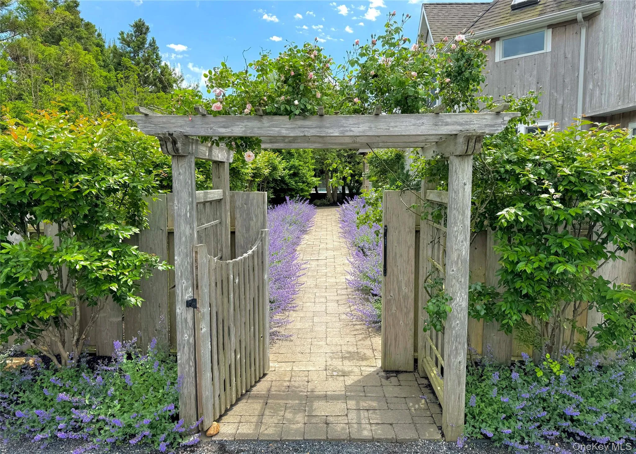 162 Dune Road, Southampton, NY, 5 Bedrooms Bedrooms, 10 Rooms Rooms,4 BathroomsBathrooms,Residential,For Rent,Dune,0,987218 162 Dune Road, Southampton, NY, 5 Bedrooms Bedrooms, 10 Rooms Rooms,4 BathroomsBathrooms,Residential,For Rent,Dune,0,987218