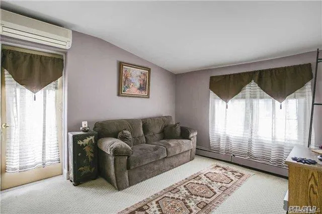 3315 167TH, New York, NY, 5 Bedrooms Bedrooms, 10 Rooms Rooms,2 BathroomsBathrooms,Residential,For Rent,167TH,0,987232 3315 167TH, New York, NY, 5 Bedrooms Bedrooms, 10 Rooms Rooms,2 BathroomsBathrooms,Residential,For Rent,167TH,0,987232