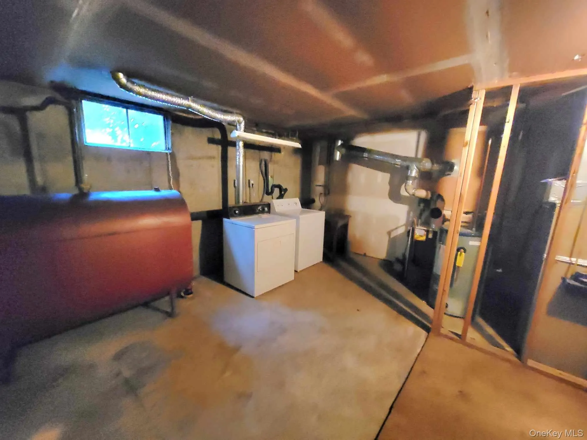 Private laundry and basement storage for this unit Private laundry and basement storage for this unit