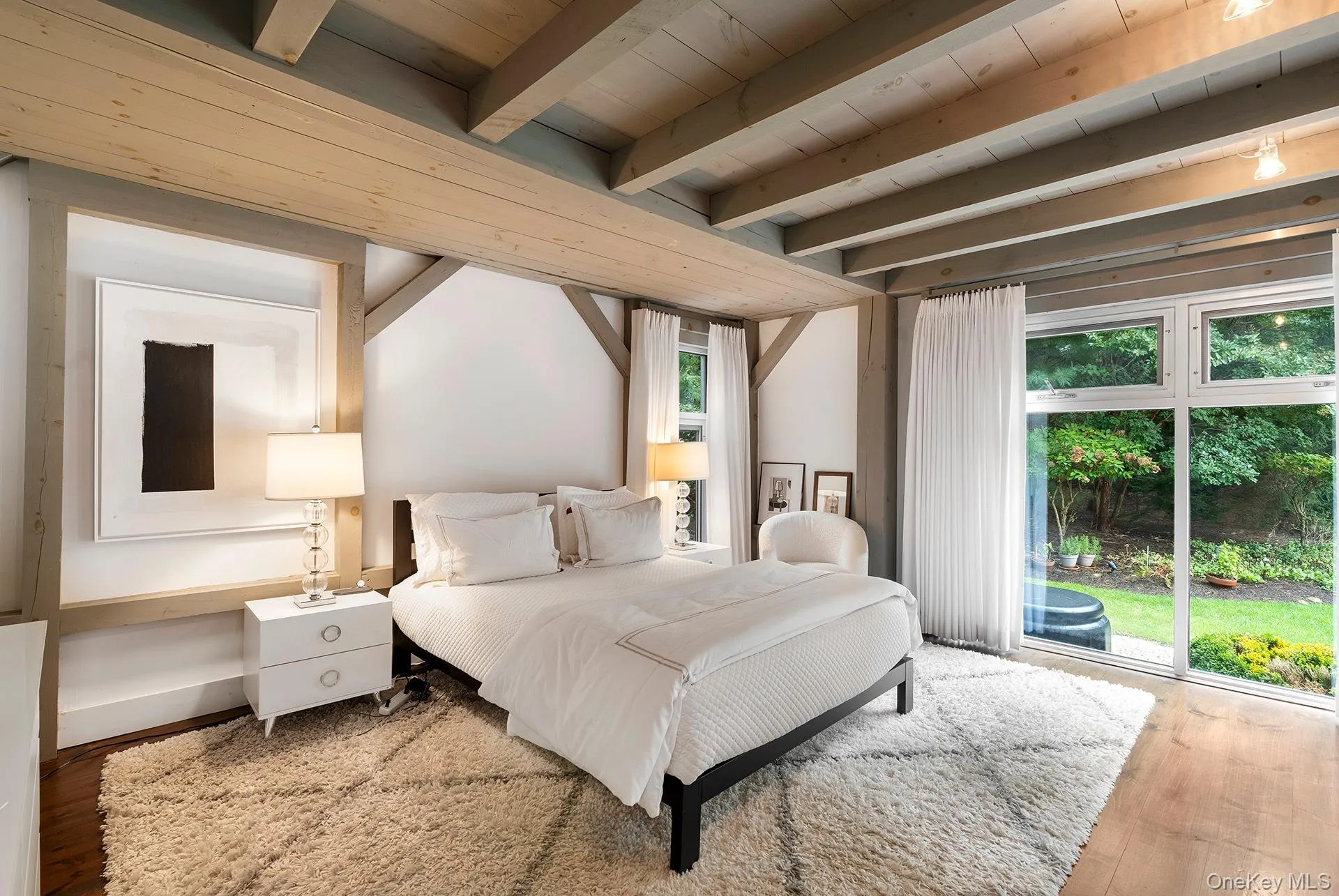 7 Rolling Wood Lane, East Hampton, NY, 6 Bedrooms Bedrooms, 14 Rooms Rooms,6 BathroomsBathrooms,Residential Lease,For Rent,Rolling Wood,0,987239 7 Rolling Wood Lane, East Hampton, NY, 6 Bedrooms Bedrooms, 14 Rooms Rooms,6 BathroomsBathrooms,Residential Lease,For Rent,Rolling Wood,0,987239