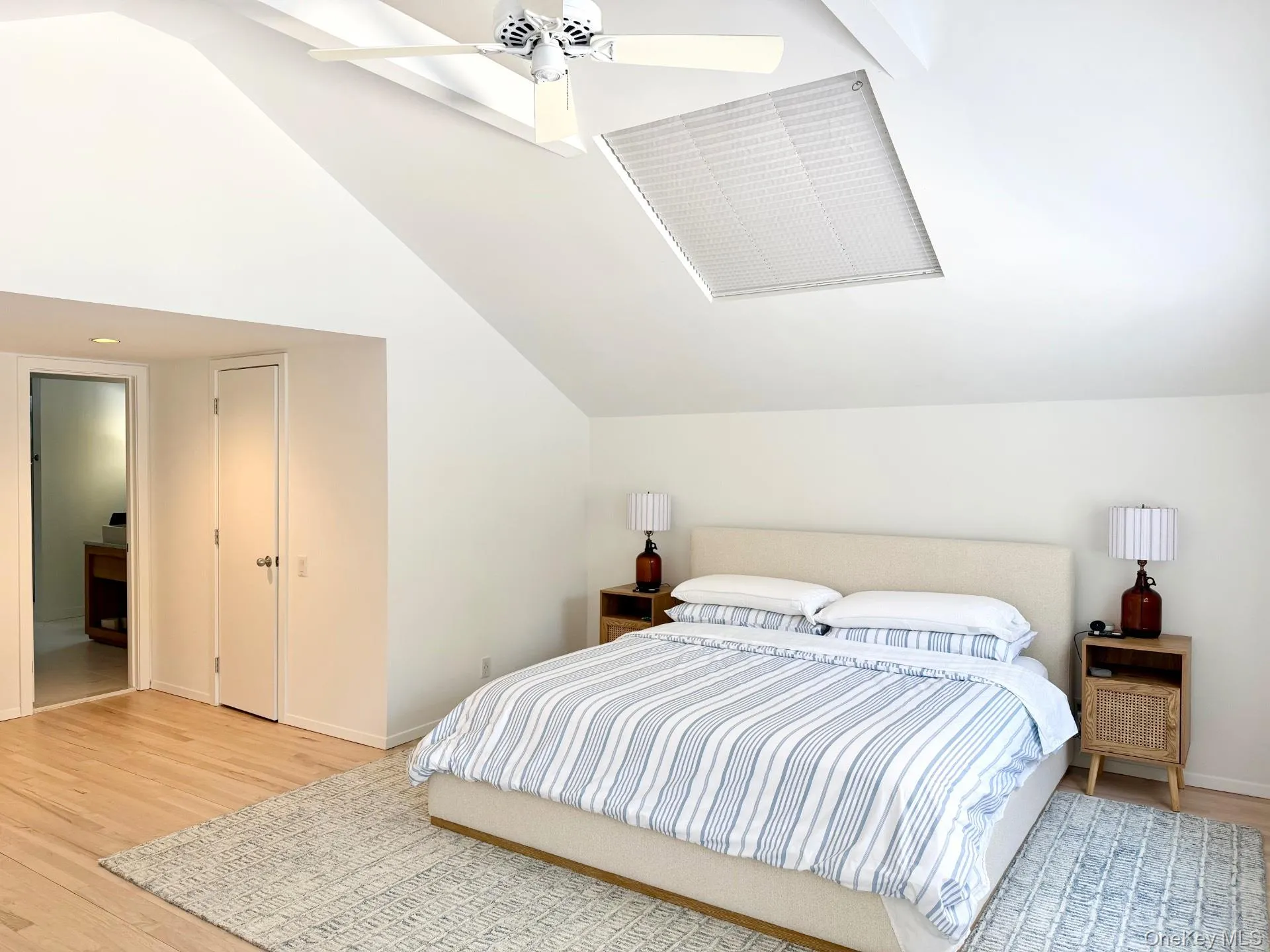 33 Oak Hill Lane, East Hampton, NY, 4 Bedrooms Bedrooms, 8 Rooms Rooms,3 BathroomsBathrooms,Residential Lease,For Rent,Oak Hill,0,987259 33 Oak Hill Lane, East Hampton, NY, 4 Bedrooms Bedrooms, 8 Rooms Rooms,3 BathroomsBathrooms,Residential Lease,For Rent,Oak Hill,0,987259