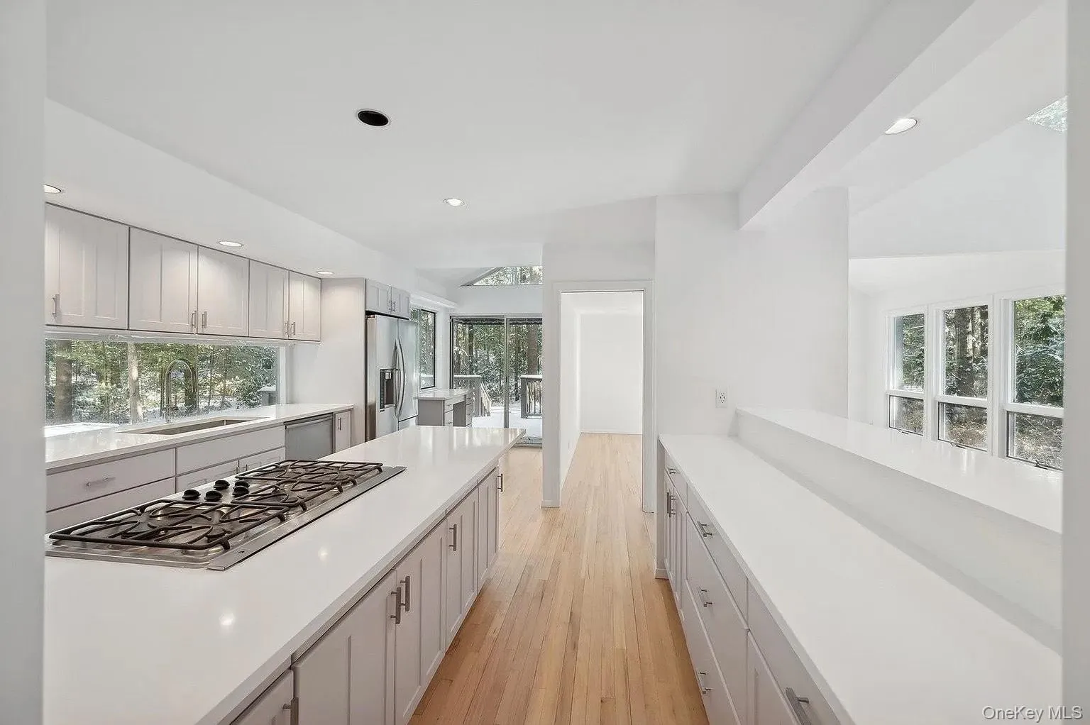 33 Oak Hill Lane, East Hampton, NY, 4 Bedrooms Bedrooms, 8 Rooms Rooms,3 BathroomsBathrooms,Residential Lease,For Rent,Oak Hill,0,987259 33 Oak Hill Lane, East Hampton, NY, 4 Bedrooms Bedrooms, 8 Rooms Rooms,3 BathroomsBathrooms,Residential Lease,For Rent,Oak Hill,0,987259