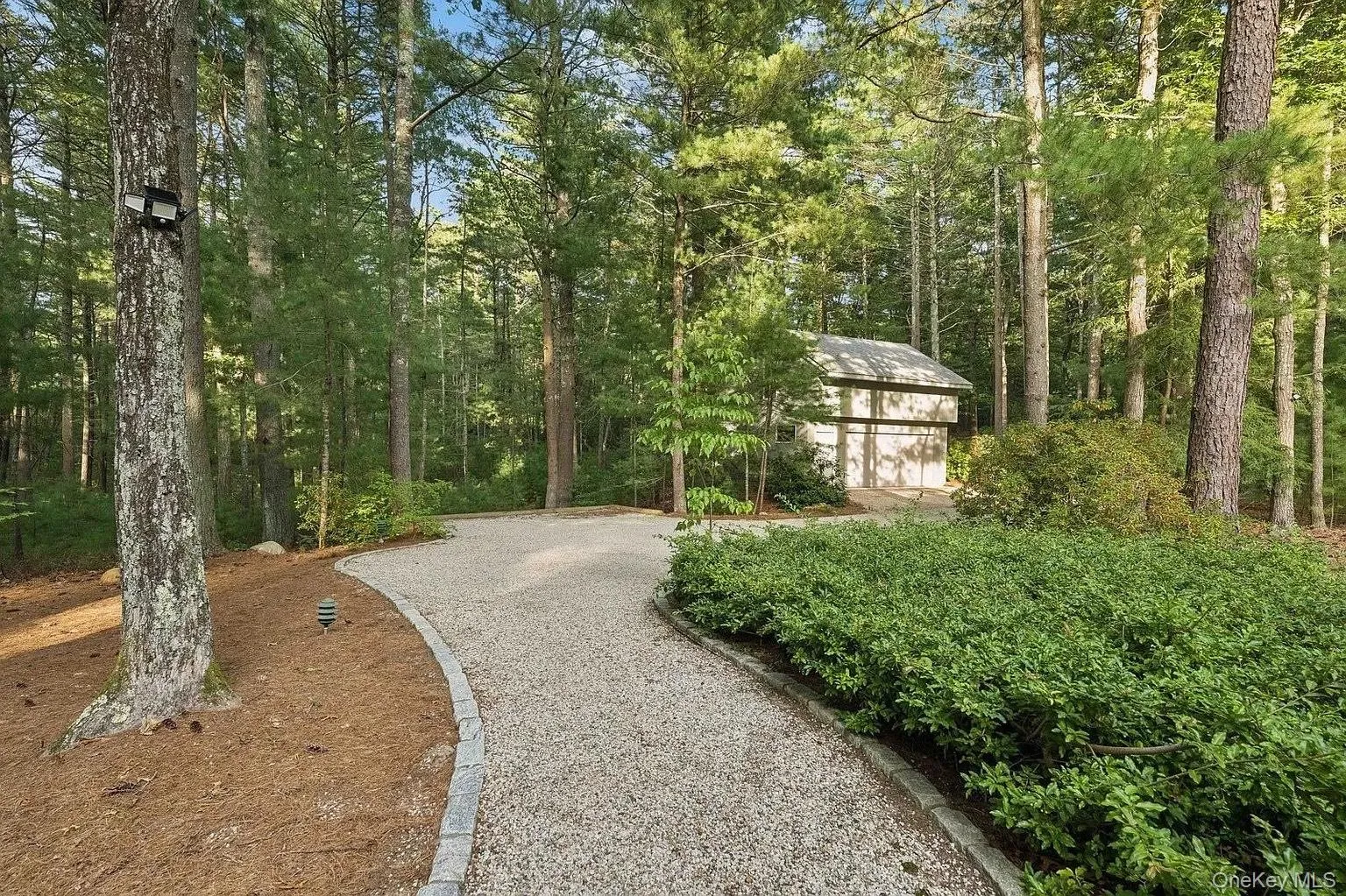 33 Oak Hill Lane, East Hampton, NY, 4 Bedrooms Bedrooms, 8 Rooms Rooms,3 BathroomsBathrooms,Residential Lease,For Rent,Oak Hill,0,987259 33 Oak Hill Lane, East Hampton, NY, 4 Bedrooms Bedrooms, 8 Rooms Rooms,3 BathroomsBathrooms,Residential Lease,For Rent,Oak Hill,0,987259