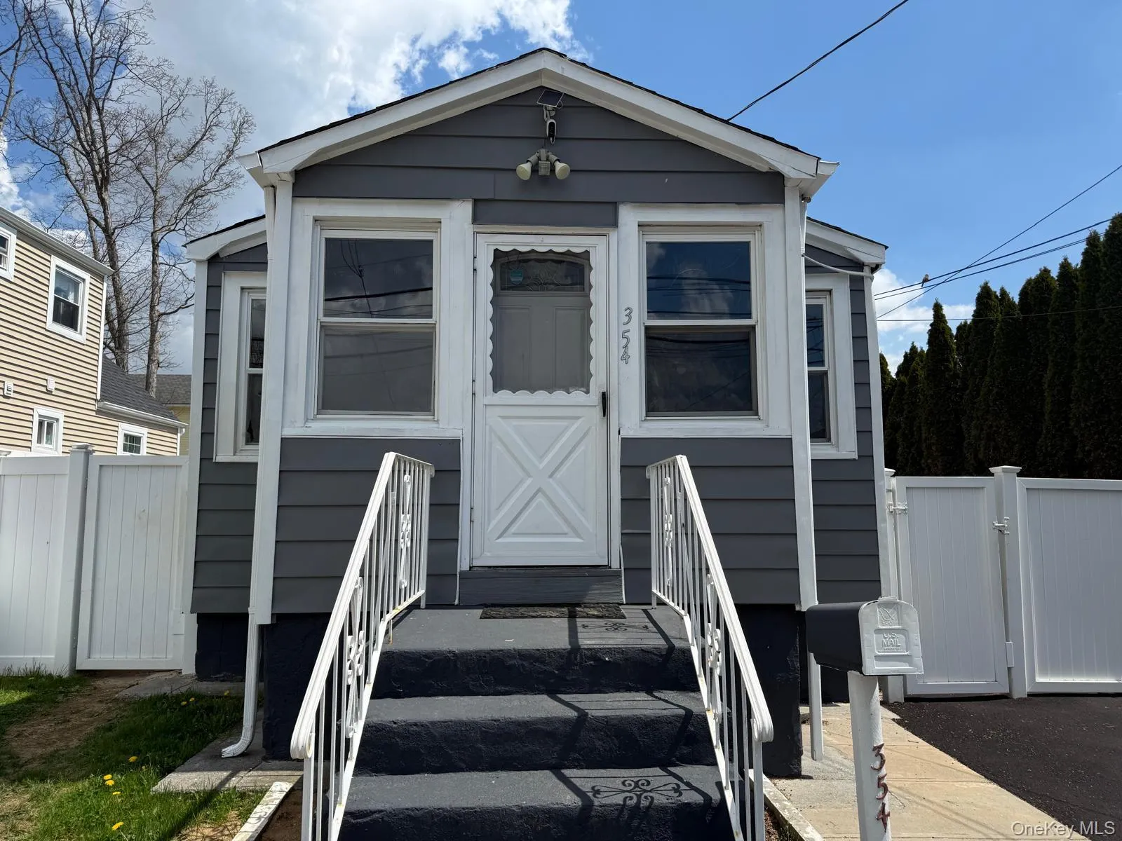 354 Beachview Street, Babylon, NY, 2 Bedrooms Bedrooms, 4 Rooms Rooms,1 BathroomBathrooms,Residential,For Rent,Beachview,0,987276 354 Beachview Street, Babylon, NY, 2 Bedrooms Bedrooms, 4 Rooms Rooms,1 BathroomBathrooms,Residential,For Rent,Beachview,0,987276