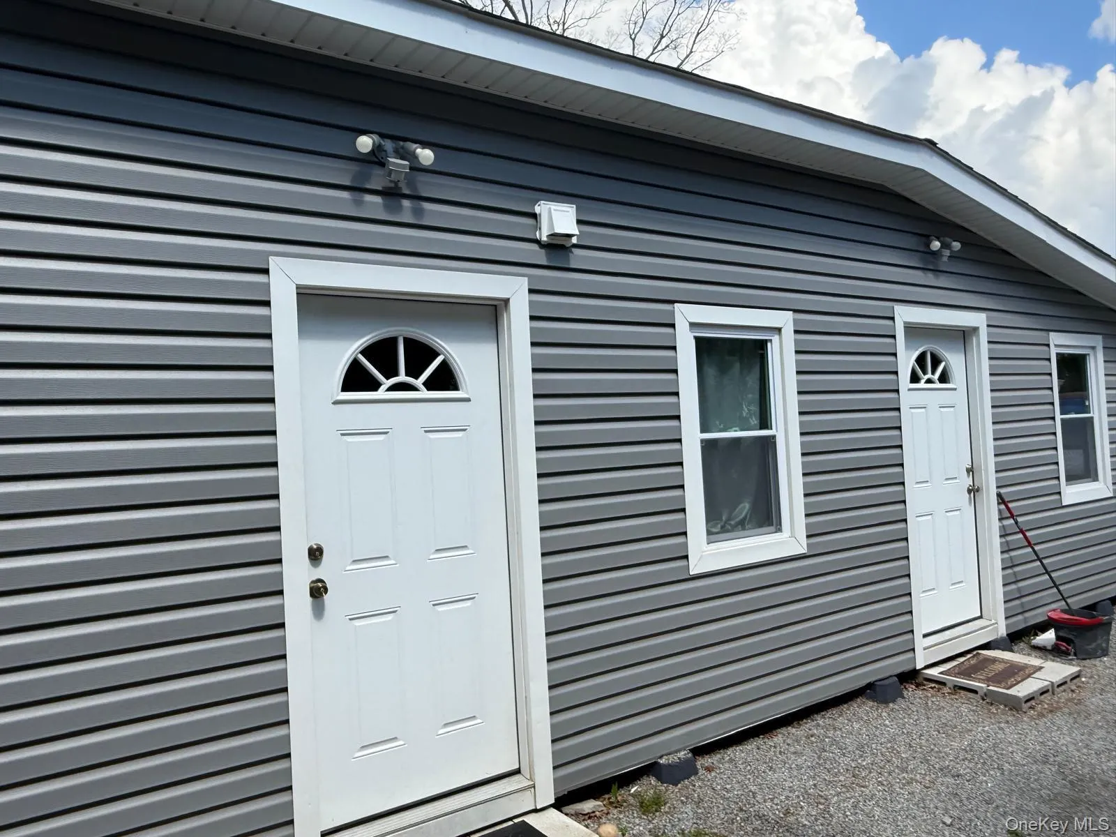 354 Beachview Street, Babylon, NY, 2 Bedrooms Bedrooms, 4 Rooms Rooms,1 BathroomBathrooms,Residential,For Rent,Beachview,0,987276 354 Beachview Street, Babylon, NY, 2 Bedrooms Bedrooms, 4 Rooms Rooms,1 BathroomBathrooms,Residential,For Rent,Beachview,0,987276