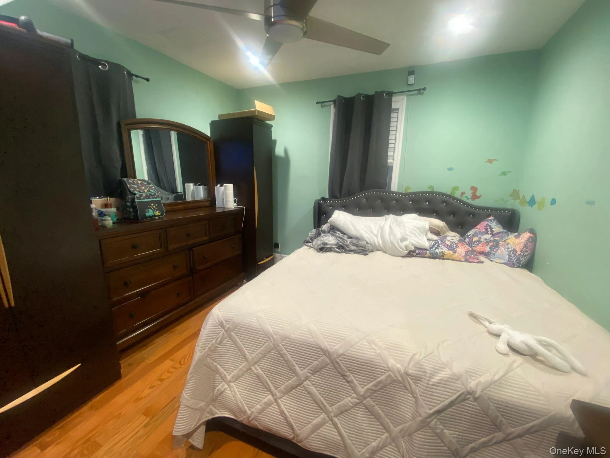 Bedroom on 1st floor Bedroom on 1st floor