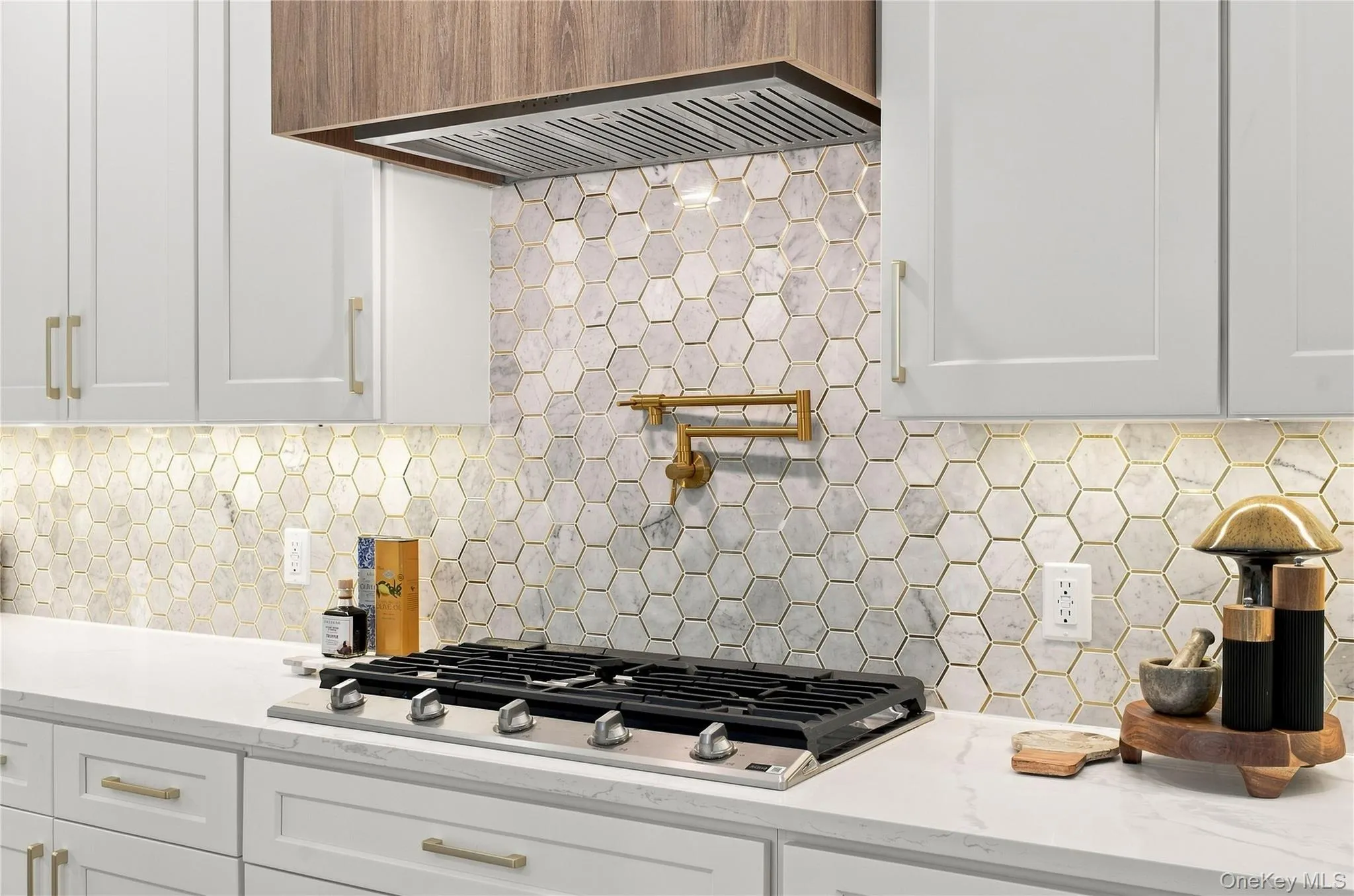 Custom hood vent and pot filler! GAS COOKING!!! Custom hood vent and pot filler! GAS COOKING!!!