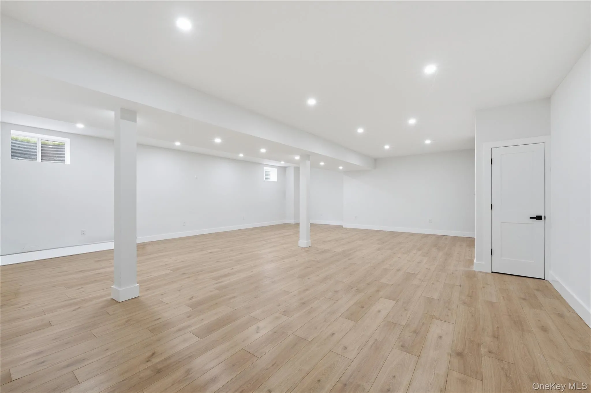 Full Finished basement with OSE Full Finished basement with OSE