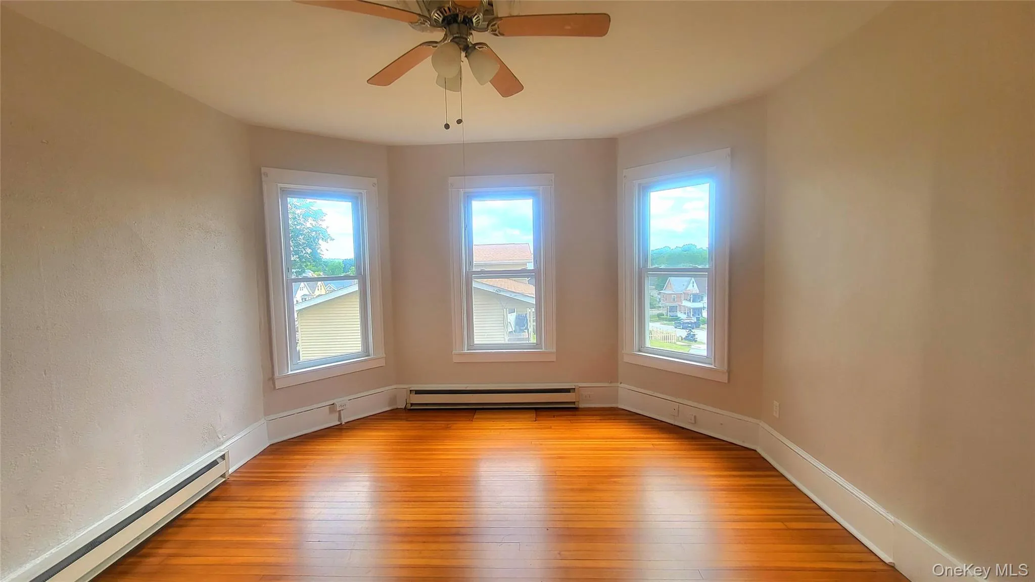 37 ROOSEVELT Avenue, Poughkeepsie, NY, 3 Bedrooms Bedrooms, 5 Rooms Rooms,1 BathroomBathrooms,Residential Lease,For Rent,ROOSEVELT,0,987302 37 ROOSEVELT Avenue, Poughkeepsie, NY, 3 Bedrooms Bedrooms, 5 Rooms Rooms,1 BathroomBathrooms,Residential Lease,For Rent,ROOSEVELT,0,987302