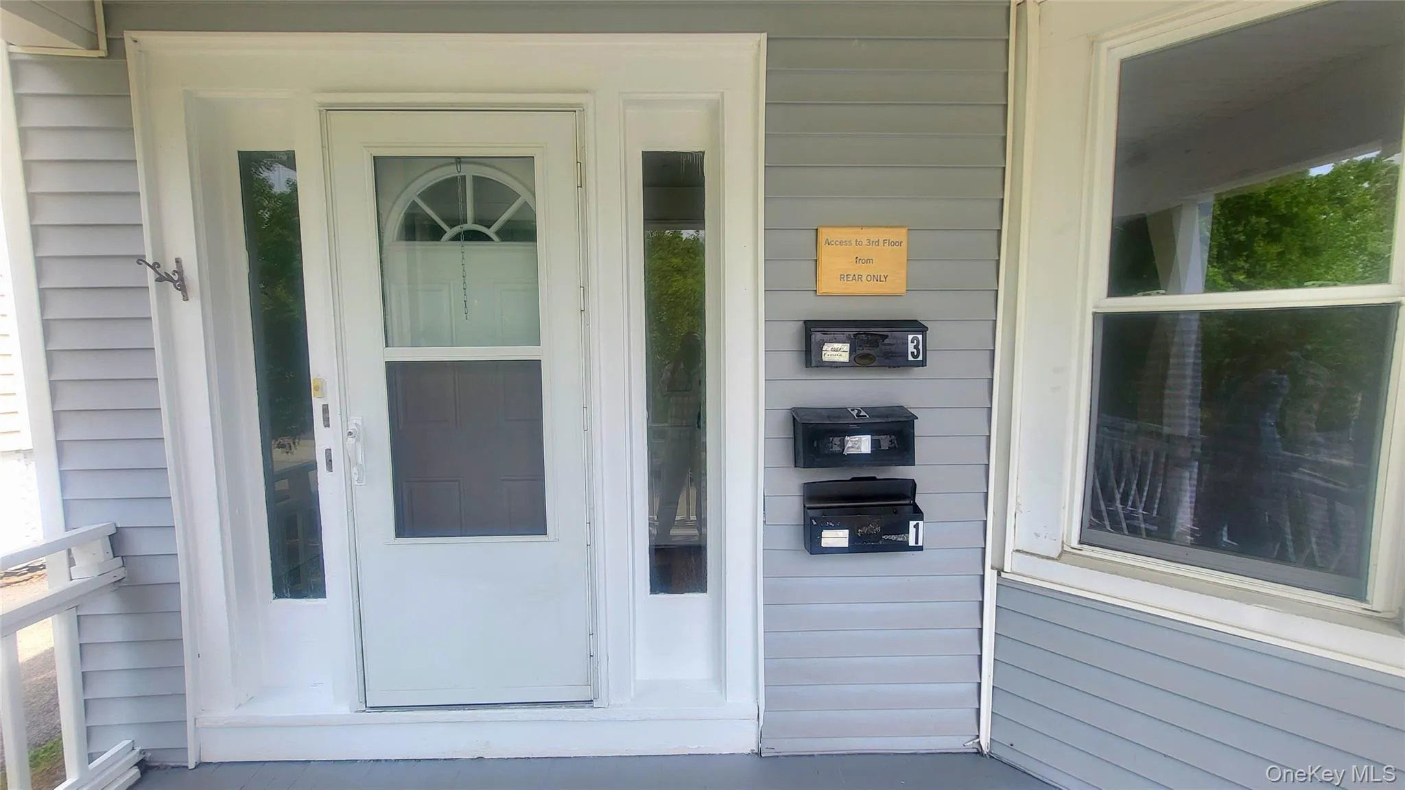 Entry Into Bldg Entry Into Bldg