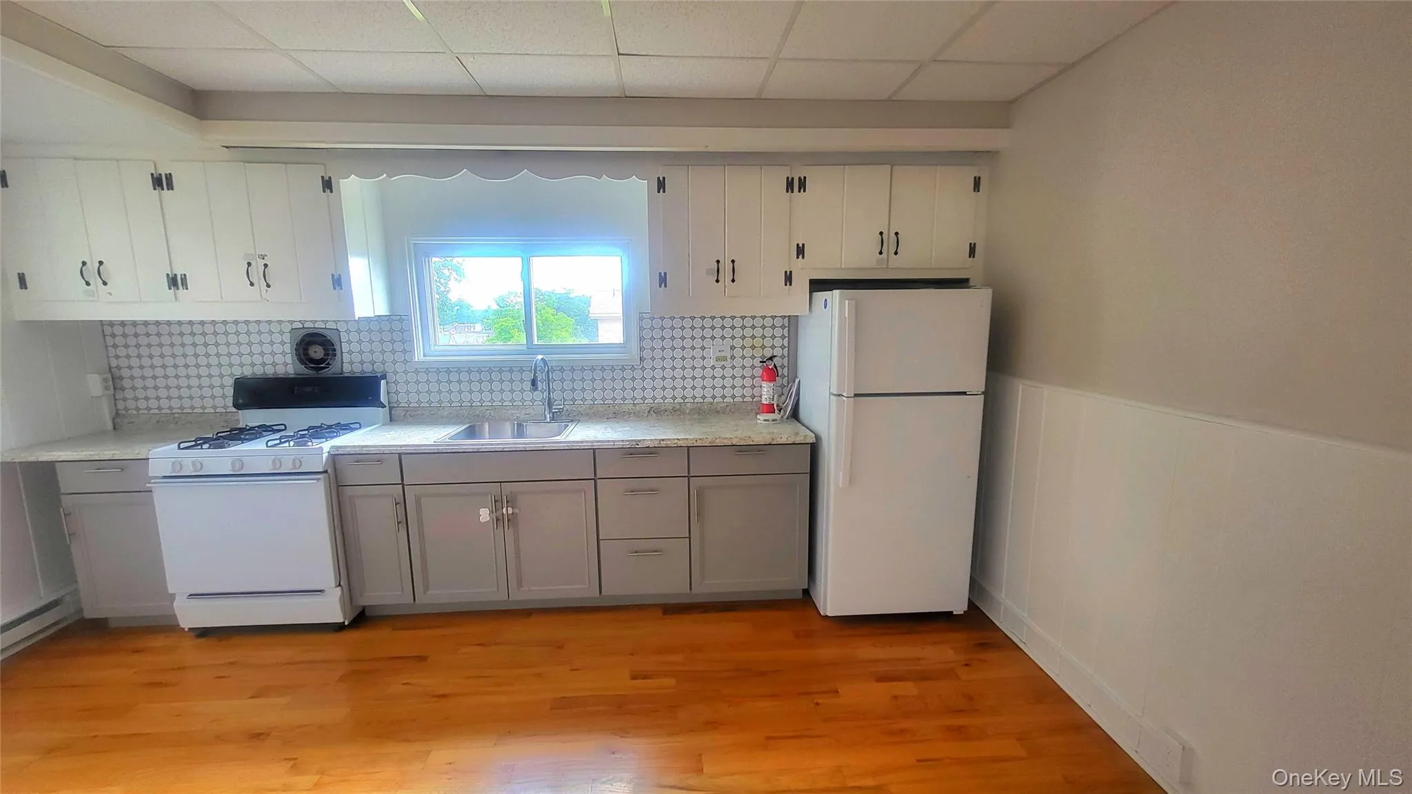37 ROOSEVELT Avenue, Poughkeepsie, NY, 3 Bedrooms Bedrooms, 5 Rooms Rooms,1 BathroomBathrooms,Residential Lease,For Rent,ROOSEVELT,0,987302 37 ROOSEVELT Avenue, Poughkeepsie, NY, 3 Bedrooms Bedrooms, 5 Rooms Rooms,1 BathroomBathrooms,Residential Lease,For Rent,ROOSEVELT,0,987302