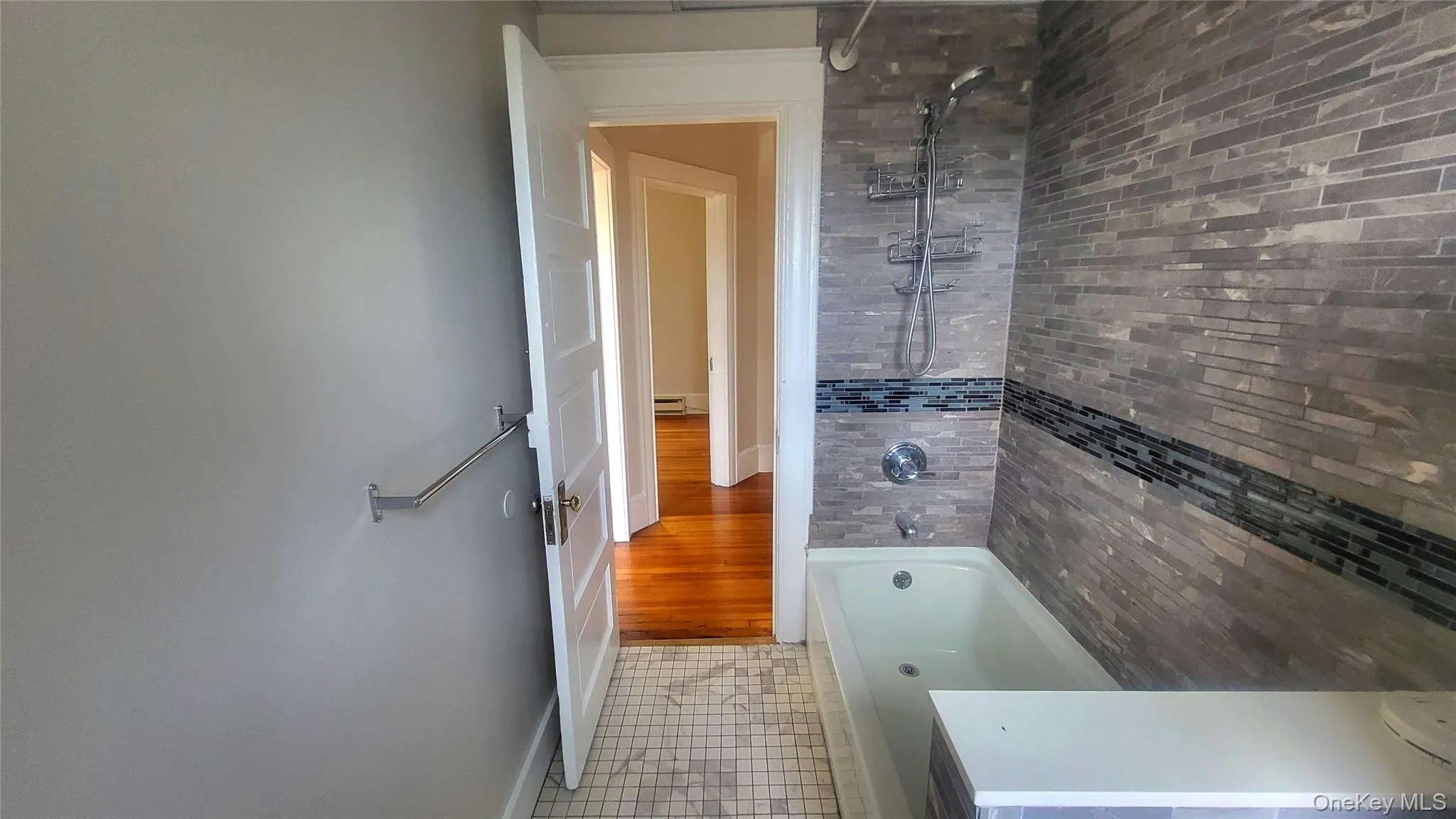 37 ROOSEVELT Avenue, Poughkeepsie, NY, 3 Bedrooms Bedrooms, 5 Rooms Rooms,1 BathroomBathrooms,Residential Lease,For Rent,ROOSEVELT,0,987302 37 ROOSEVELT Avenue, Poughkeepsie, NY, 3 Bedrooms Bedrooms, 5 Rooms Rooms,1 BathroomBathrooms,Residential Lease,For Rent,ROOSEVELT,0,987302