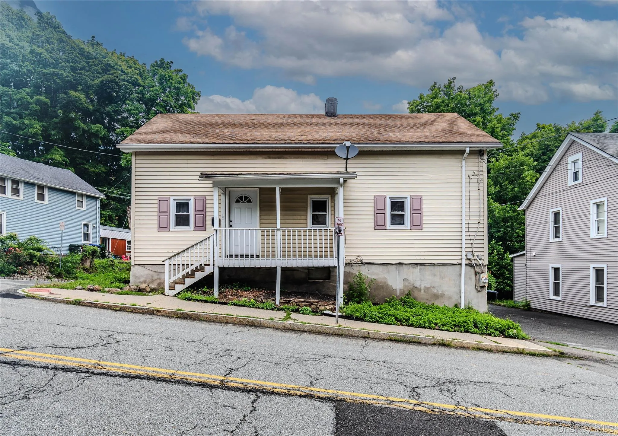 104 Oak Street, Montgomery, NY, 3 Bedrooms Bedrooms, 7 Rooms Rooms,1 BathroomBathrooms,Residential,For Rent,Oak,0,987315 104 Oak Street, Montgomery, NY, 3 Bedrooms Bedrooms, 7 Rooms Rooms,1 BathroomBathrooms,Residential,For Rent,Oak,0,987315