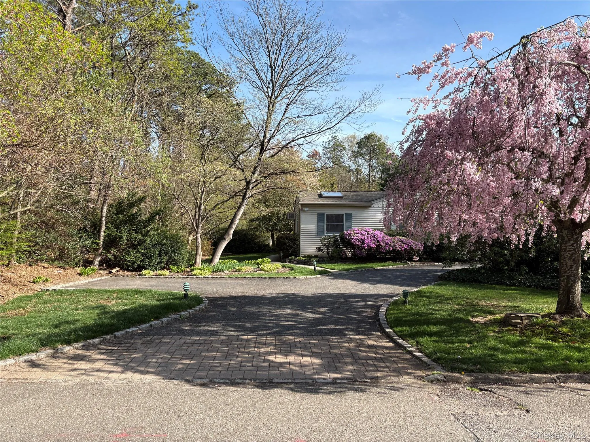 54 Old Brook Road, Huntington, NY, 1 Bedroom Bedrooms, 3 Rooms Rooms,1 BathroomBathrooms,Residential Lease,For Rent,Old Brook,0,987318 54 Old Brook Road, Huntington, NY, 1 Bedroom Bedrooms, 3 Rooms Rooms,1 BathroomBathrooms,Residential Lease,For Rent,Old Brook,0,987318