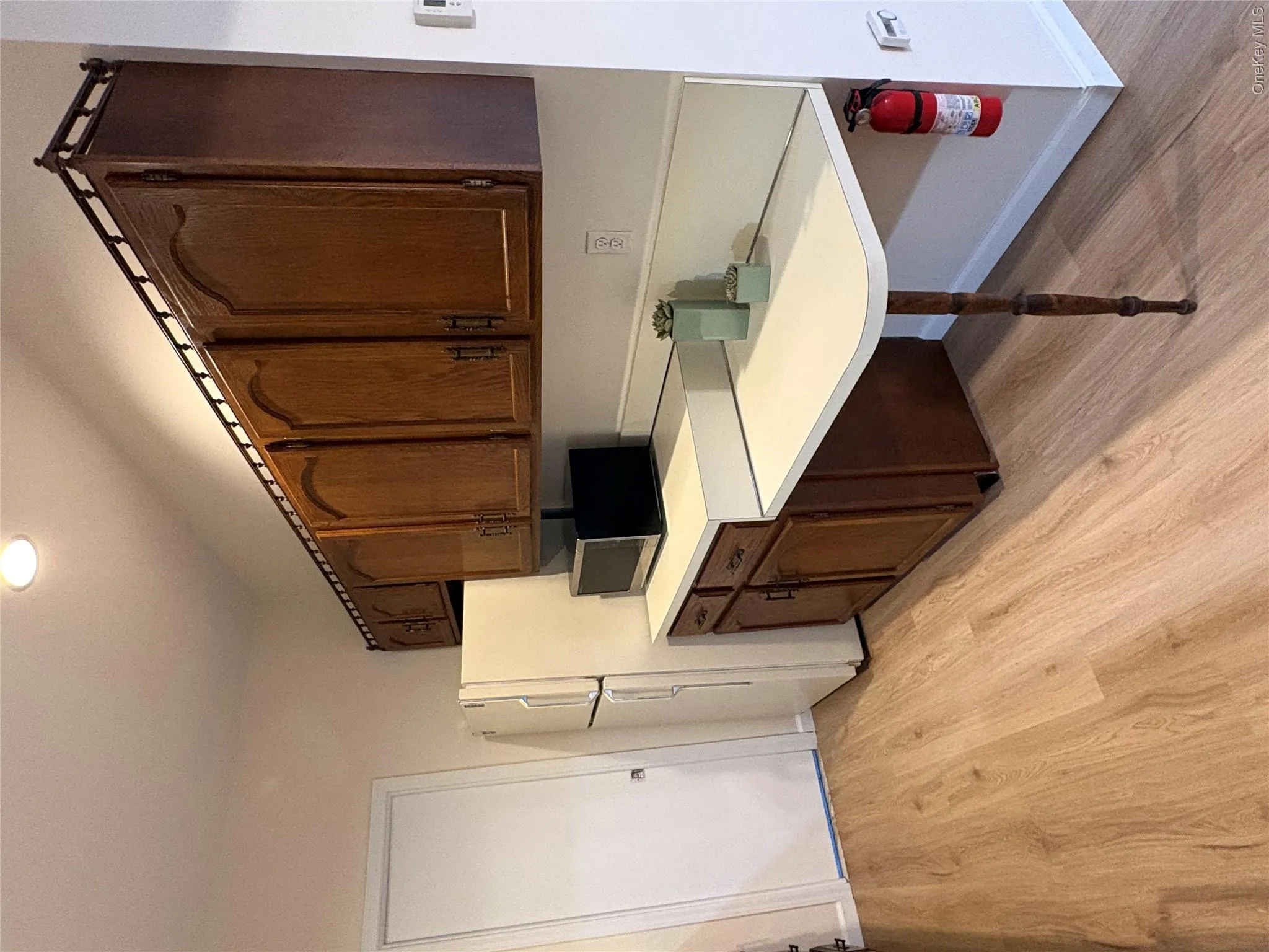 54 Old Brook Road, Huntington, NY, 1 Bedroom Bedrooms, 3 Rooms Rooms,1 BathroomBathrooms,Residential Lease,For Rent,Old Brook,0,987318 54 Old Brook Road, Huntington, NY, 1 Bedroom Bedrooms, 3 Rooms Rooms,1 BathroomBathrooms,Residential Lease,For Rent,Old Brook,0,987318