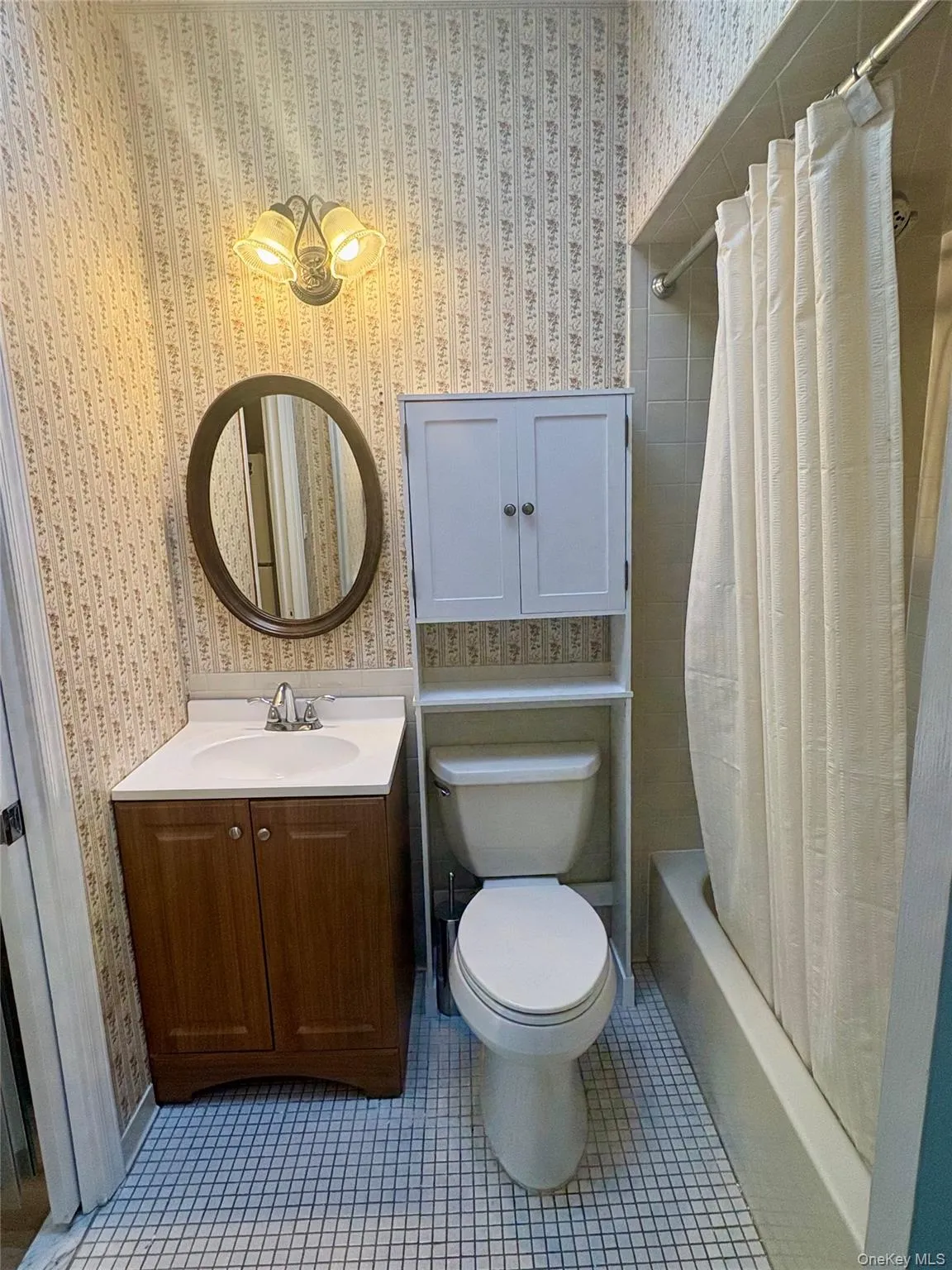 54 Old Brook Road, Huntington, NY, 1 Bedroom Bedrooms, 3 Rooms Rooms,1 BathroomBathrooms,Residential Lease,For Rent,Old Brook,0,987318 54 Old Brook Road, Huntington, NY, 1 Bedroom Bedrooms, 3 Rooms Rooms,1 BathroomBathrooms,Residential Lease,For Rent,Old Brook,0,987318