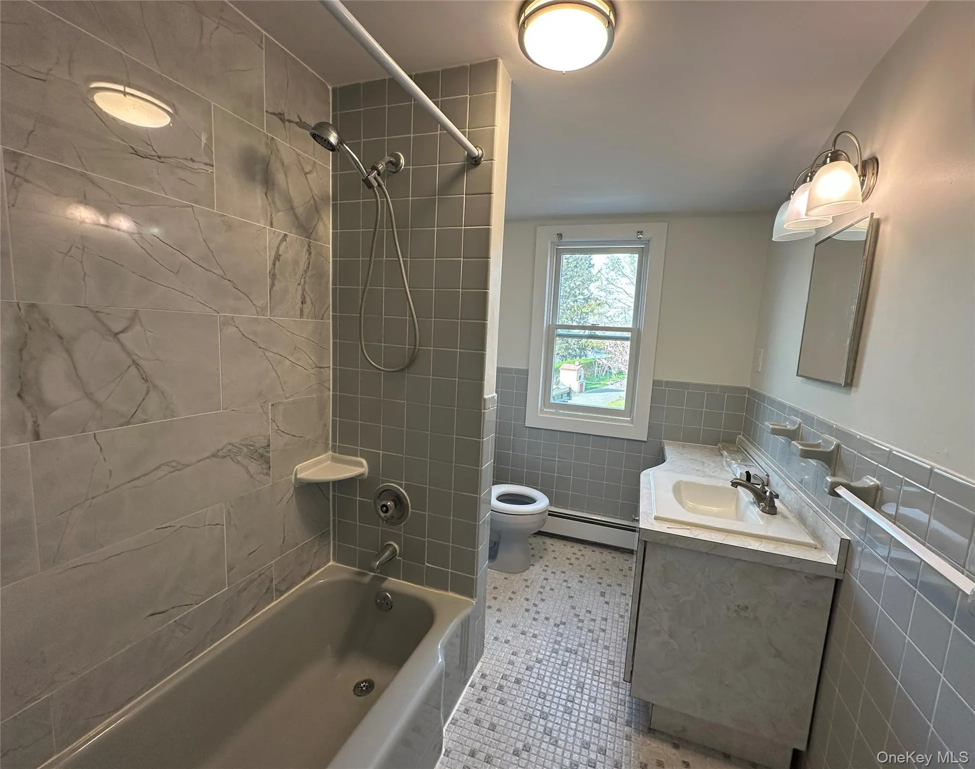 43 West Street, Huntington, NY, 1 Bedroom Bedrooms, 3 Rooms Rooms,1 BathroomBathrooms,Residential Lease,For Rent,West,0,987338 43 West Street, Huntington, NY, 1 Bedroom Bedrooms, 3 Rooms Rooms,1 BathroomBathrooms,Residential Lease,For Rent,West,0,987338